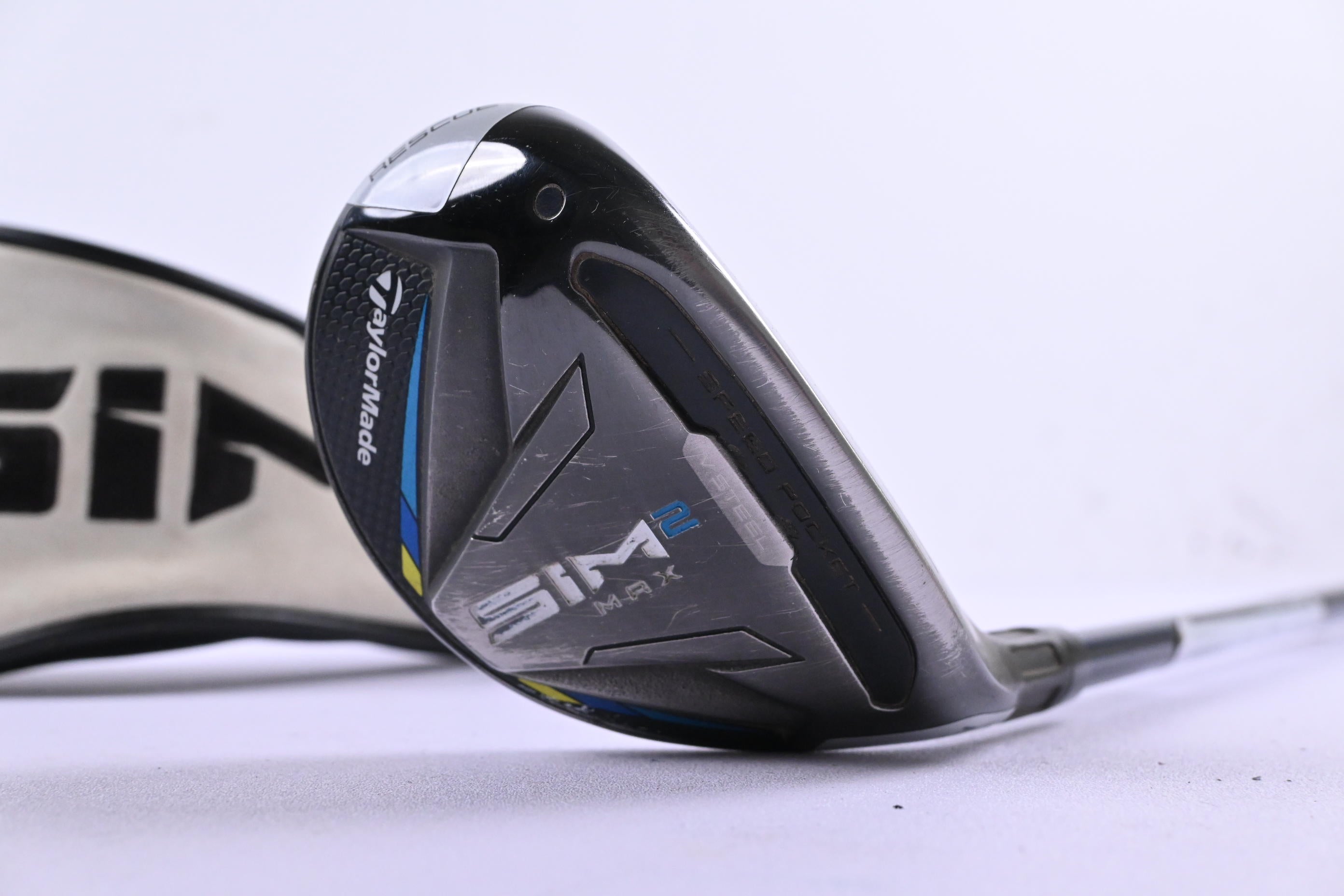Taylormade SIM2 Max #4 Hybrid / 22 Degree / Regular Flex Fujikura Ventus Blue 6