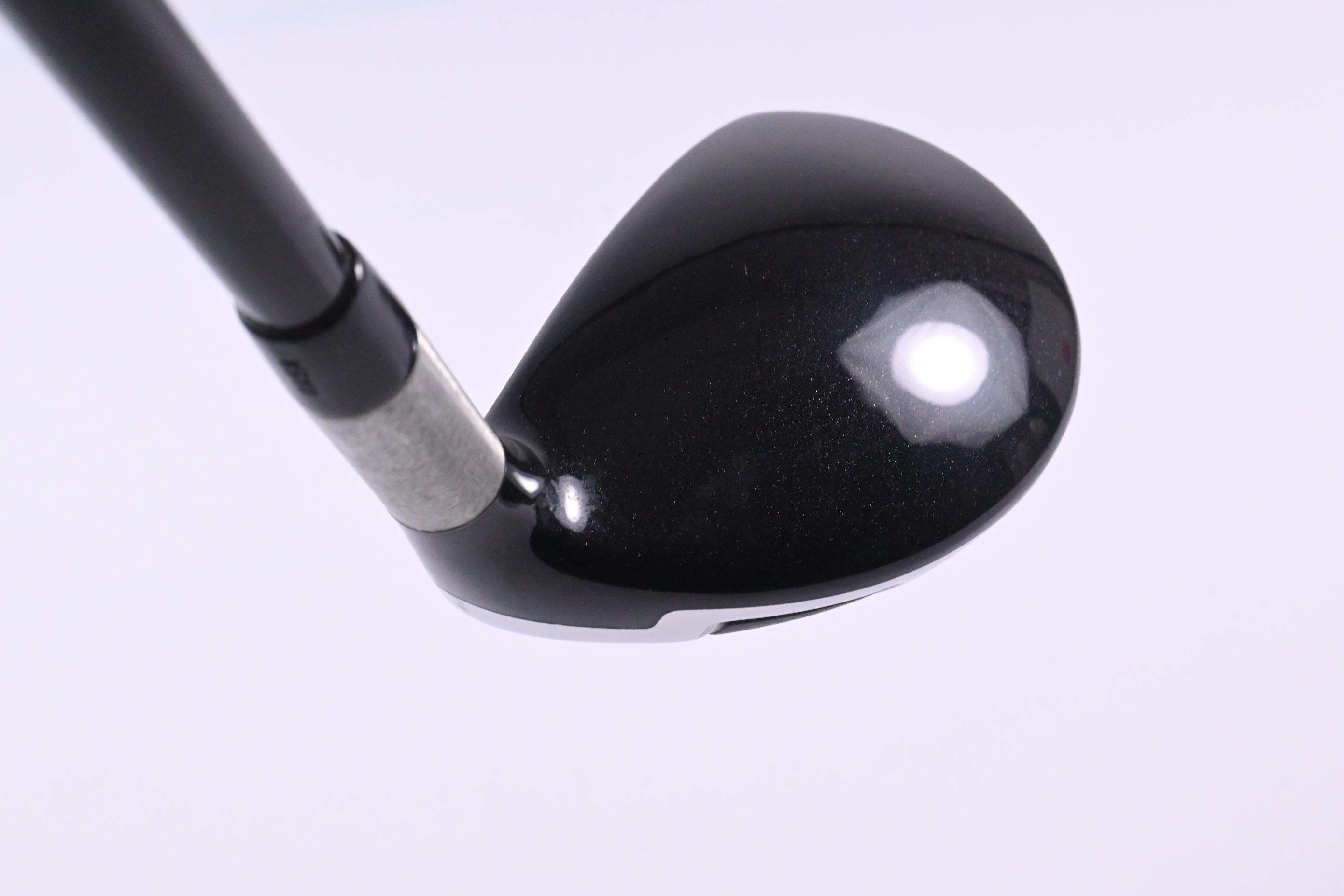 Titleist 909H #2 Hybrid / 17 Degree / Stiff Flex Aldila Voodoo Shaft