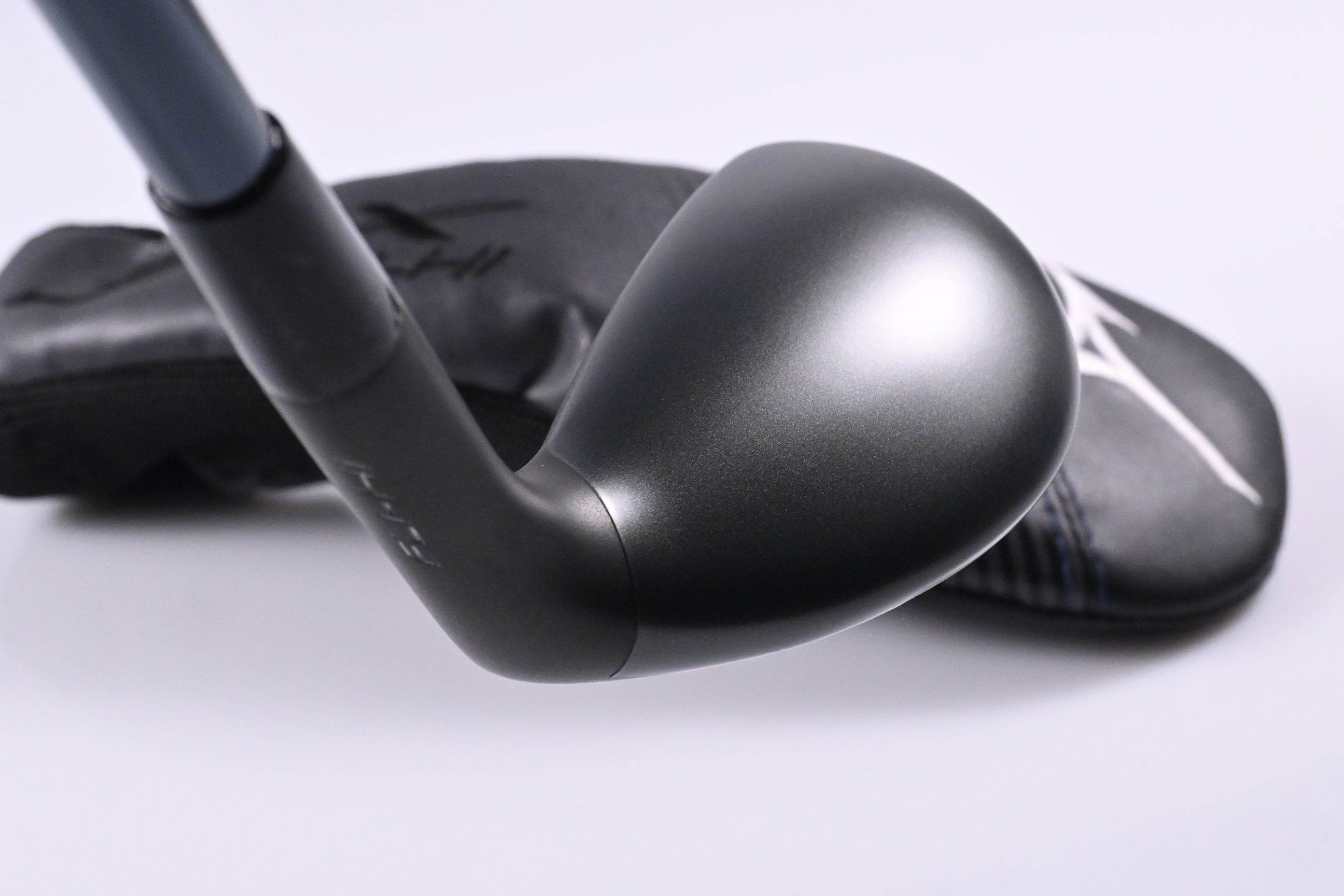 Mizuno JPX 925 Fli-Hi #7 Hybrid / 28 Degree / Senior Flex UST Recoil DART ESX 60