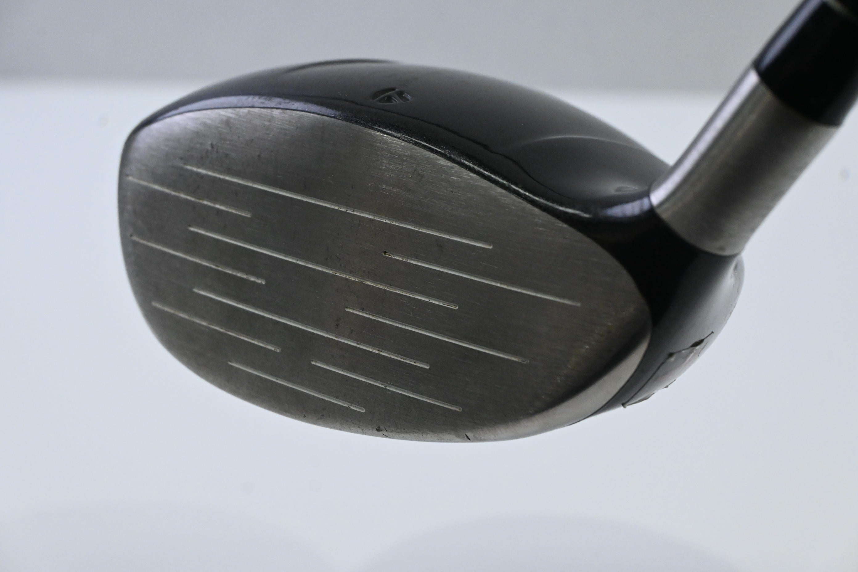 Taylormade R320 Ti Driver / 10.5 Degree / Stiff Flex Taylormade Lite 90 Shaft