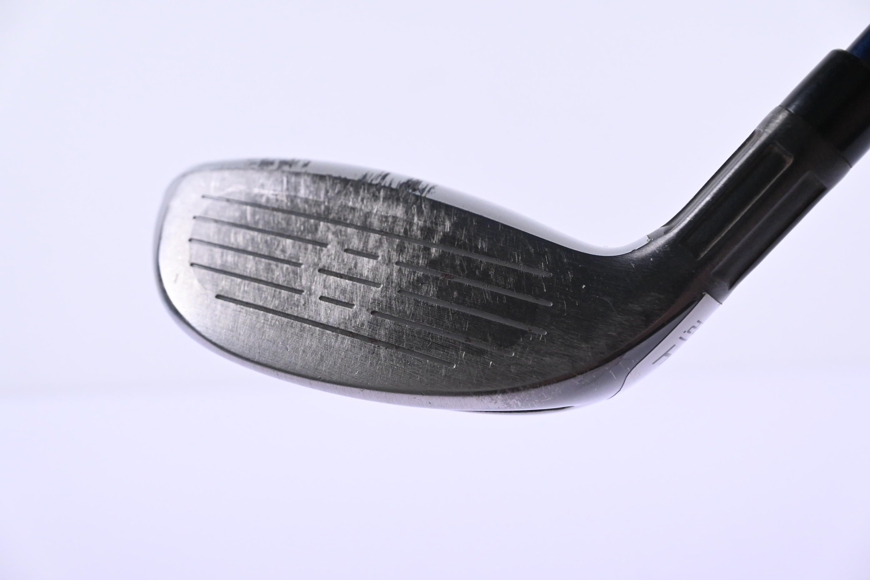 Taylormade SIM2 Max #4 Hybrid / 22 Degree / Regular Flex Fujikura Ventus Blue 6
