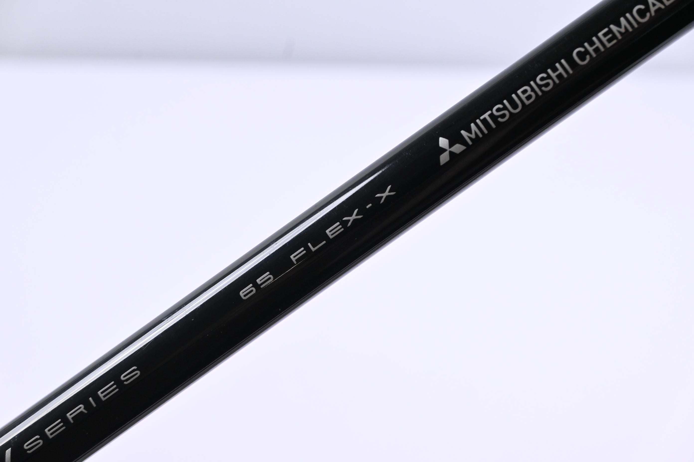 Tensei AV Series White 65 Driver Shaft / X-Flex / Callaway 2nd Gen Adapter