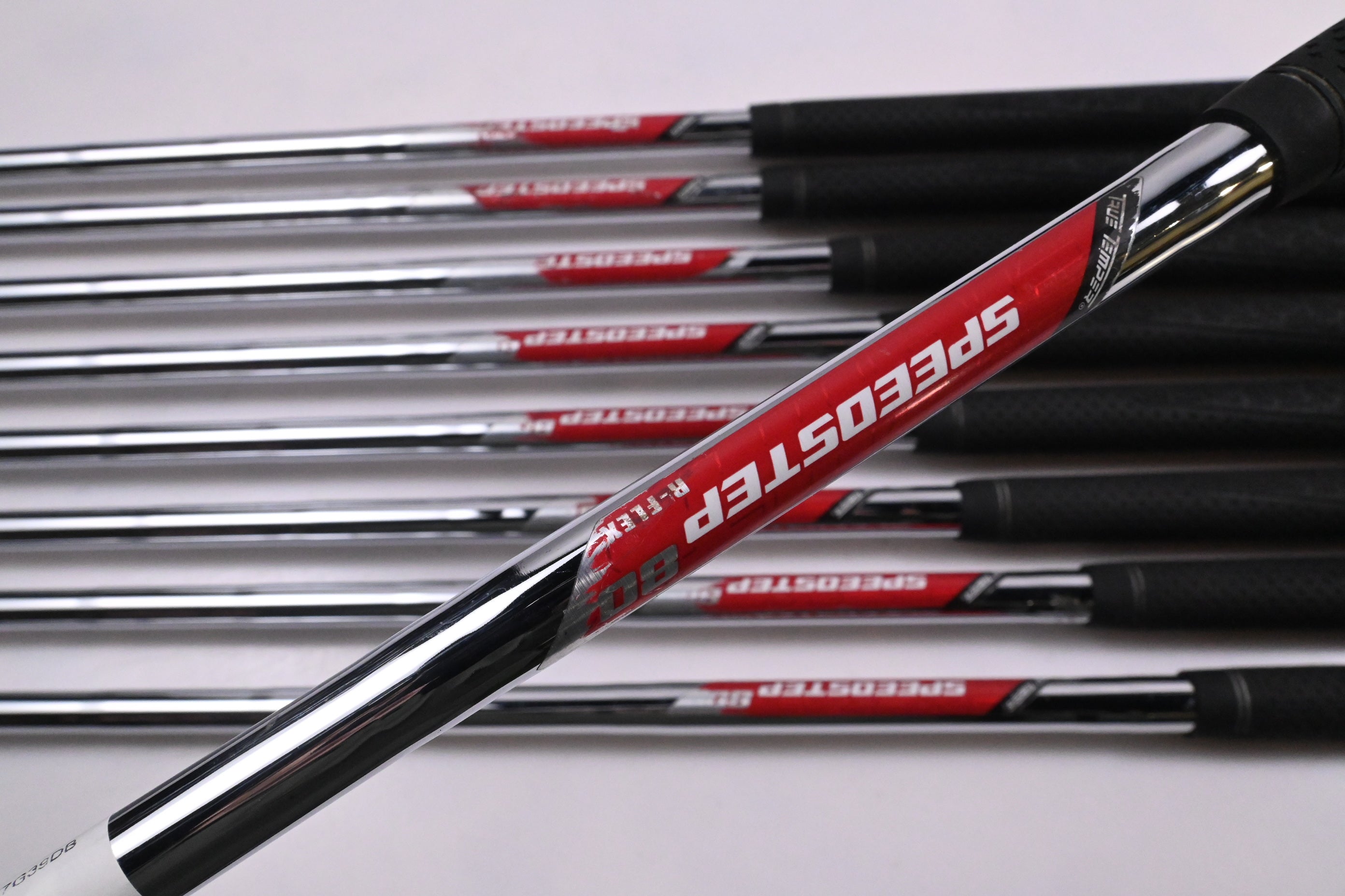 Left Hand Callaway XR Irons / 4-PW+AW+SW / Regular Flex Speed Step 80 Shafts