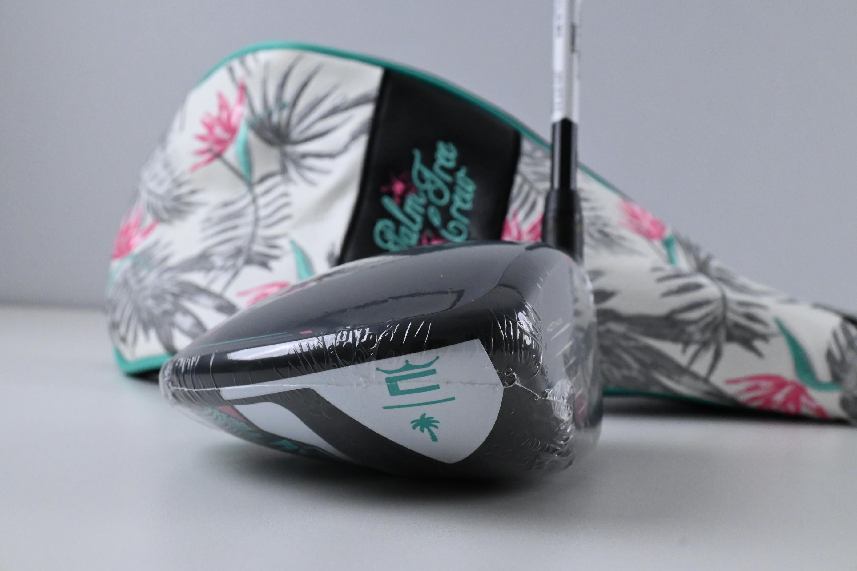 Cobra Aerojet Palm Tree Crew Driver / 9 Degree / Stiff Flex Kai'li White 60