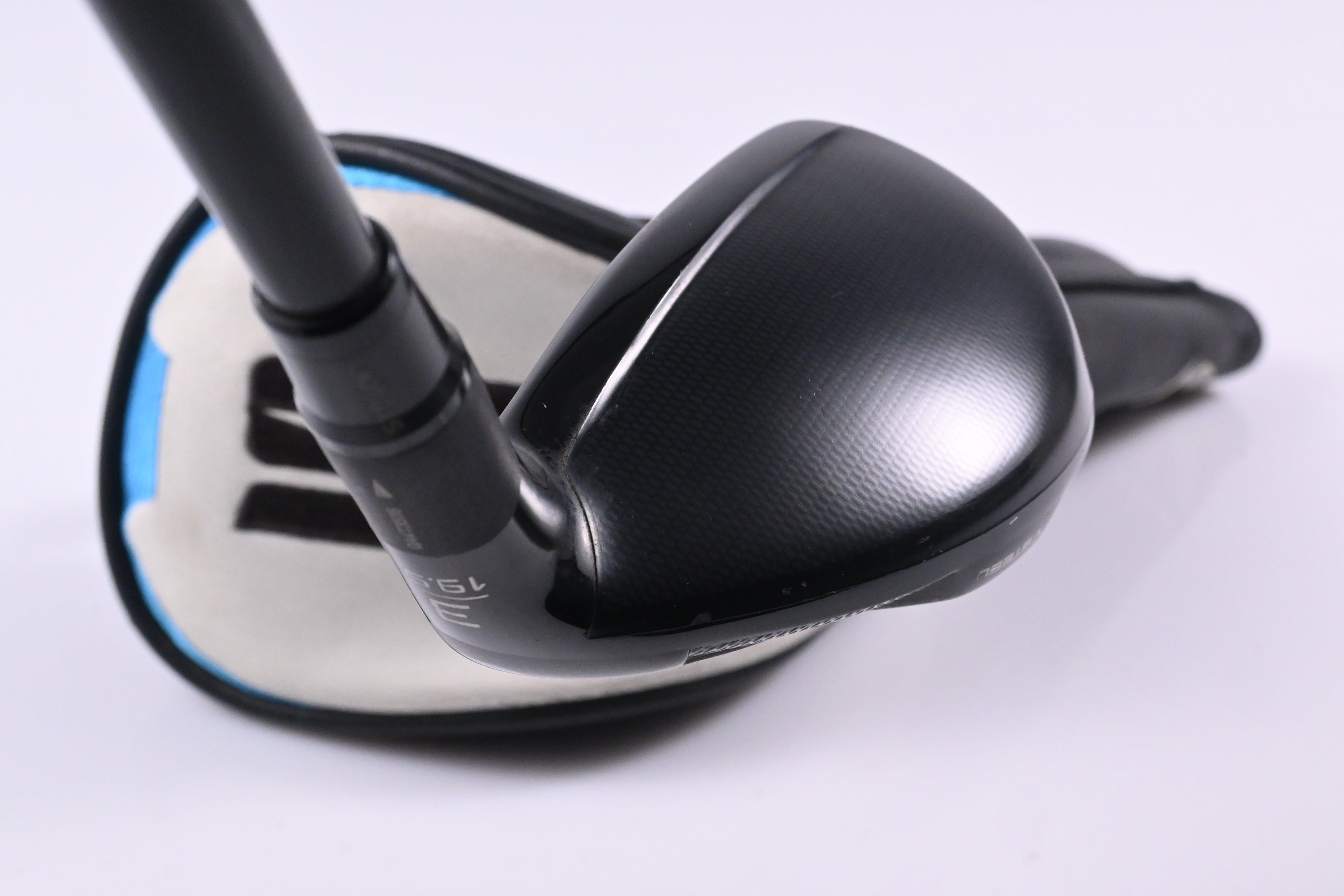 Taylormade SIM2 #3 Hybrid / 19.5 Degree / Stiff Flex Tensei AV Series Blue 80