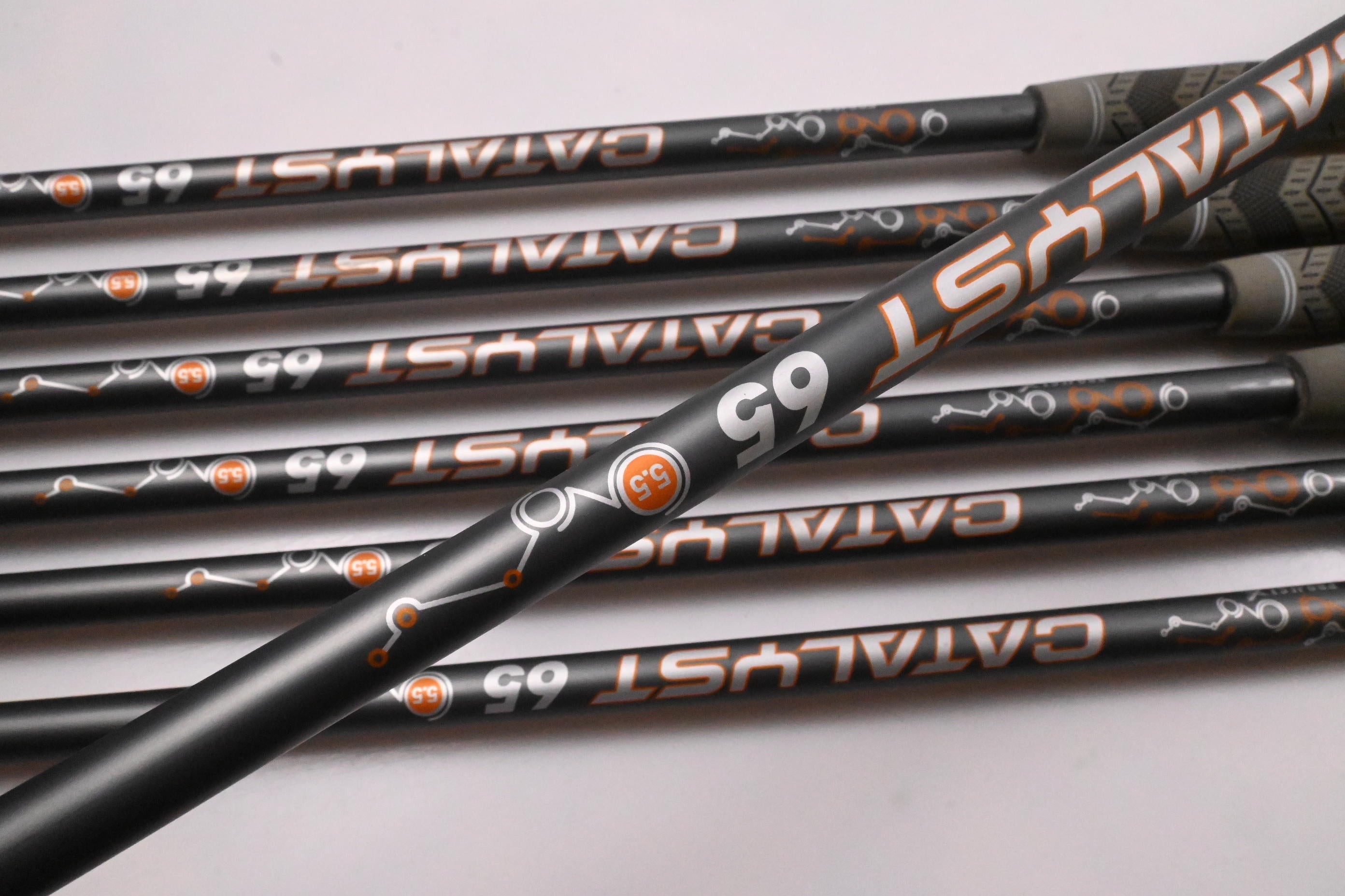 Wilson C200 Irons / 4-PW / Regular Flex Project X Catalyst 65 Shafts