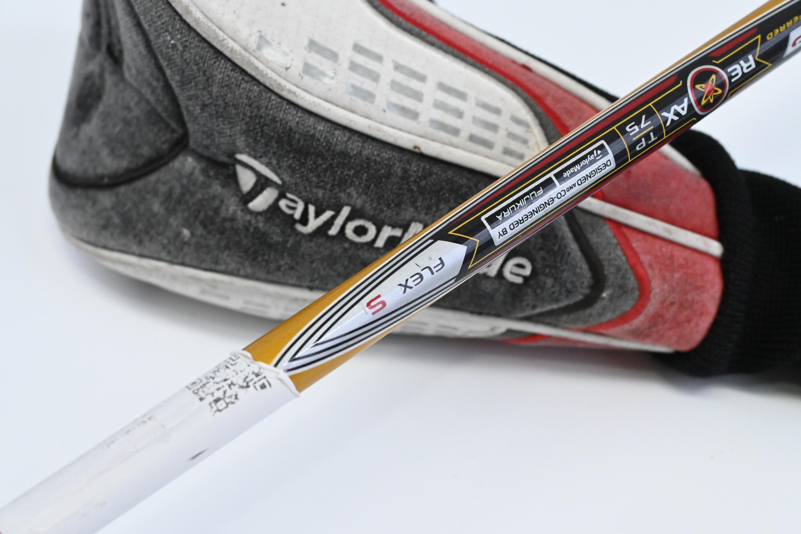 Taylormade Burner 2007 #2 Wood / 13 Degree / Stiff Flex Fujikura Reax 75 Shaft