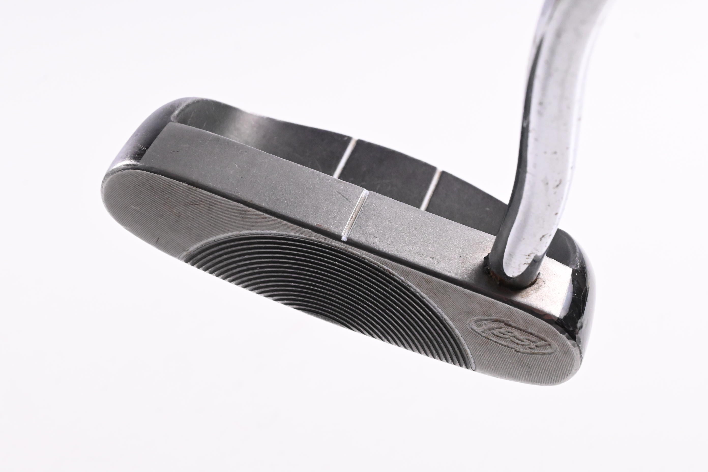 Yes! C-Groove Marilyn Putter / 34 Inch