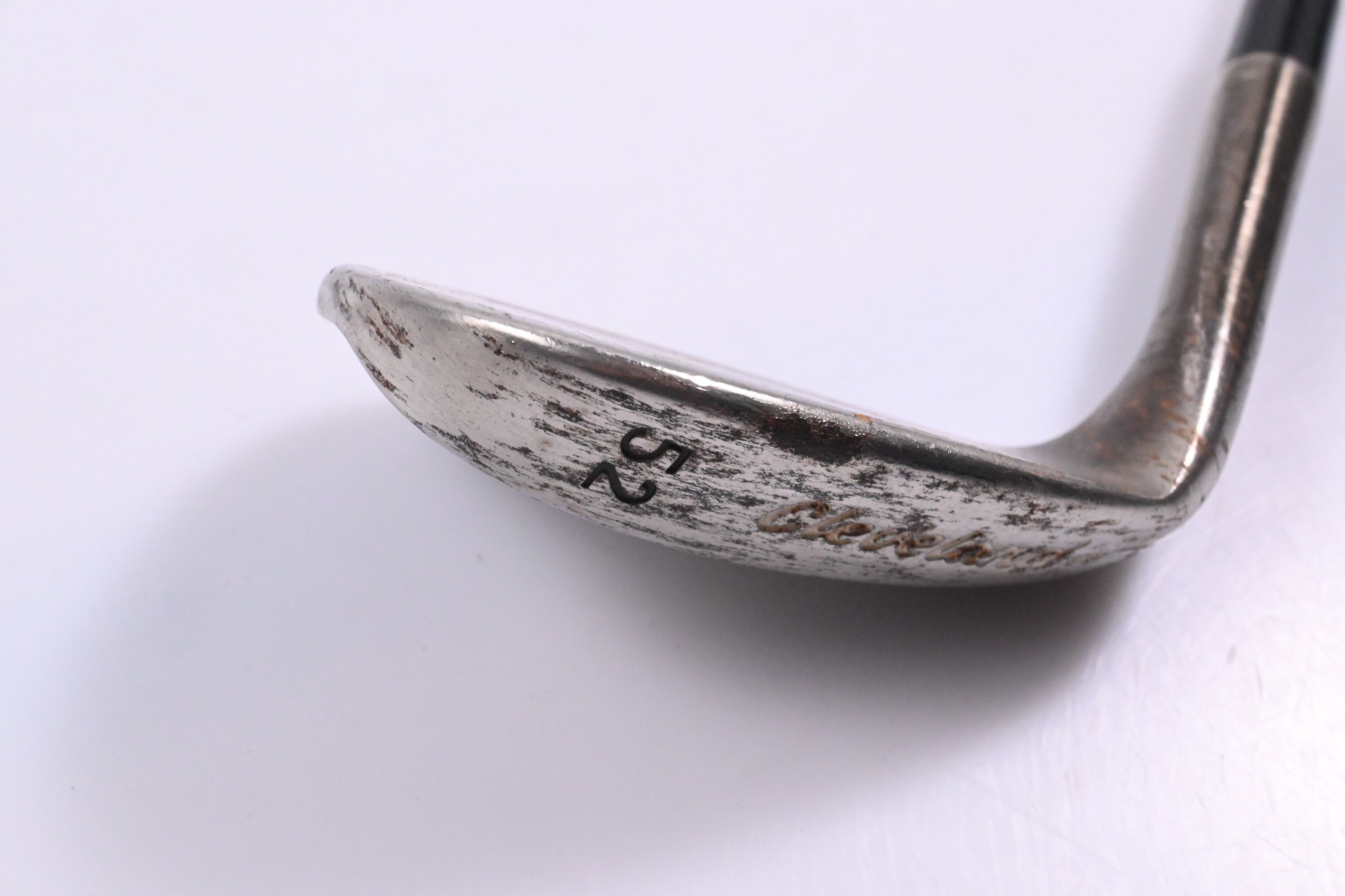 Cleveland CG10 Gap Wedge / 52 Degree / Wedge Flex Dynamic Gold Shaft