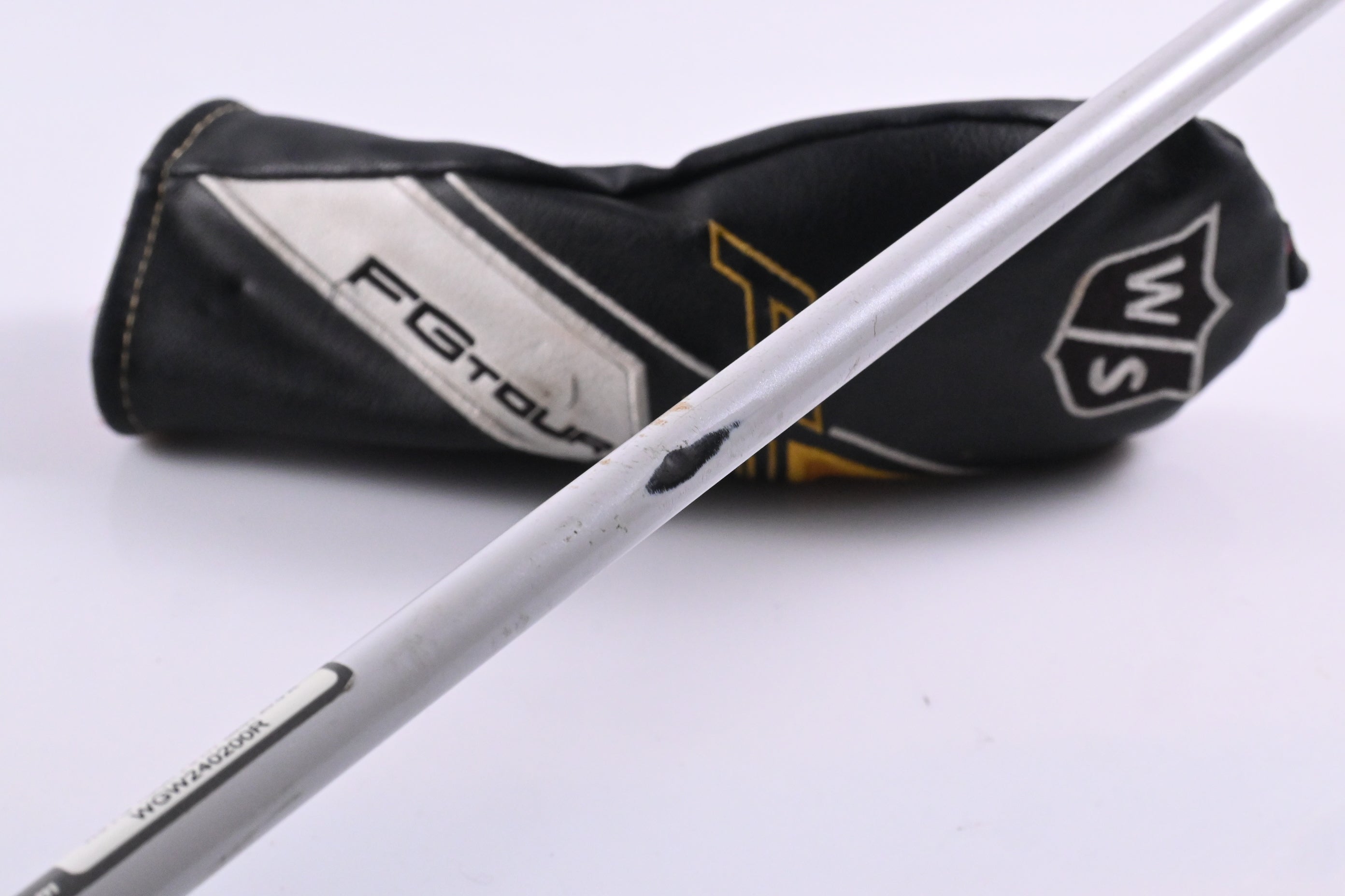Wilson Staff FG Tour F5 #3 Hybrid / 20 Degree / Regular Flex Fubuki 80 Shaft