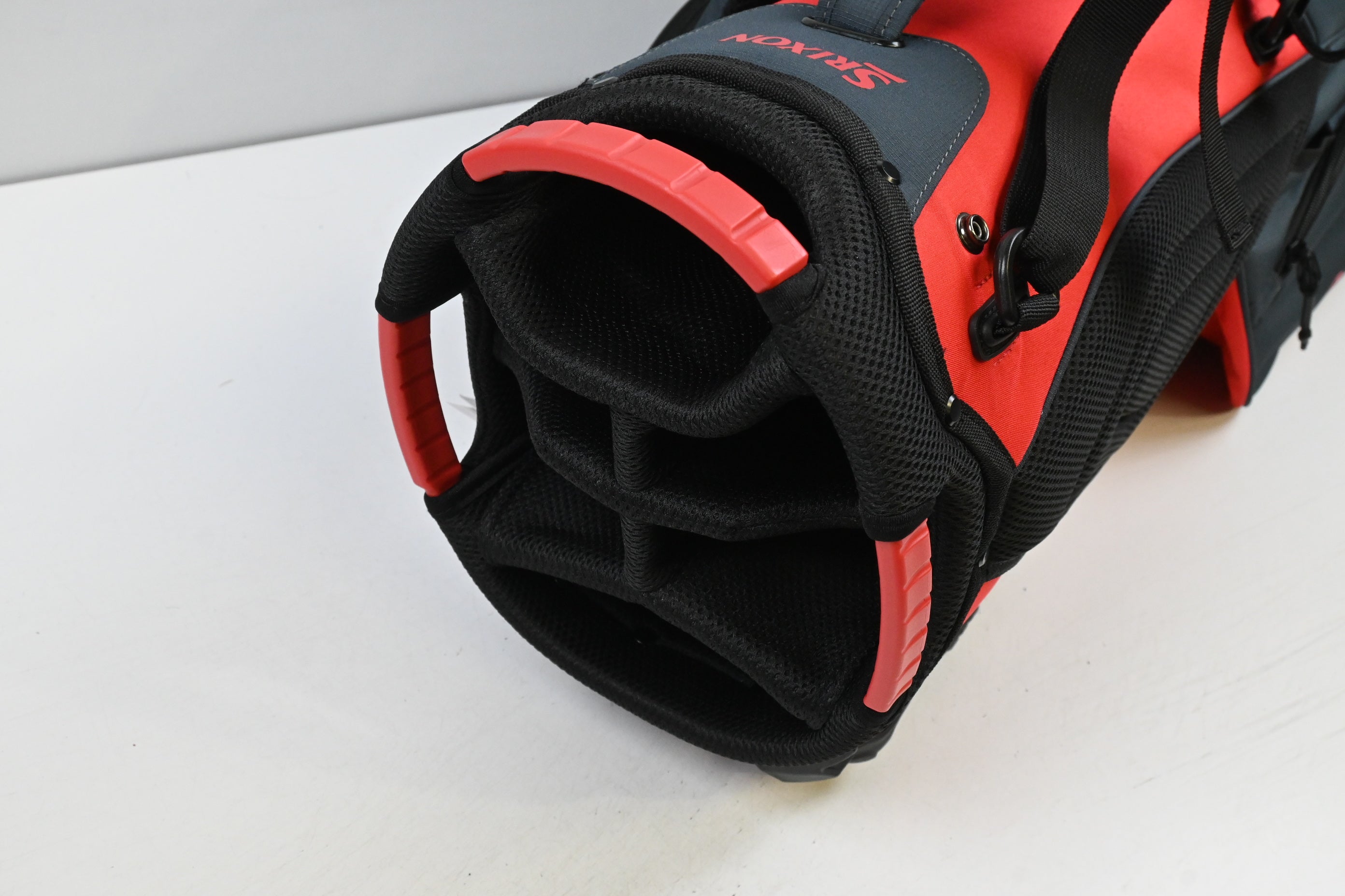 Srixon Stand Bag / 6-Way Divider / Navy, Red