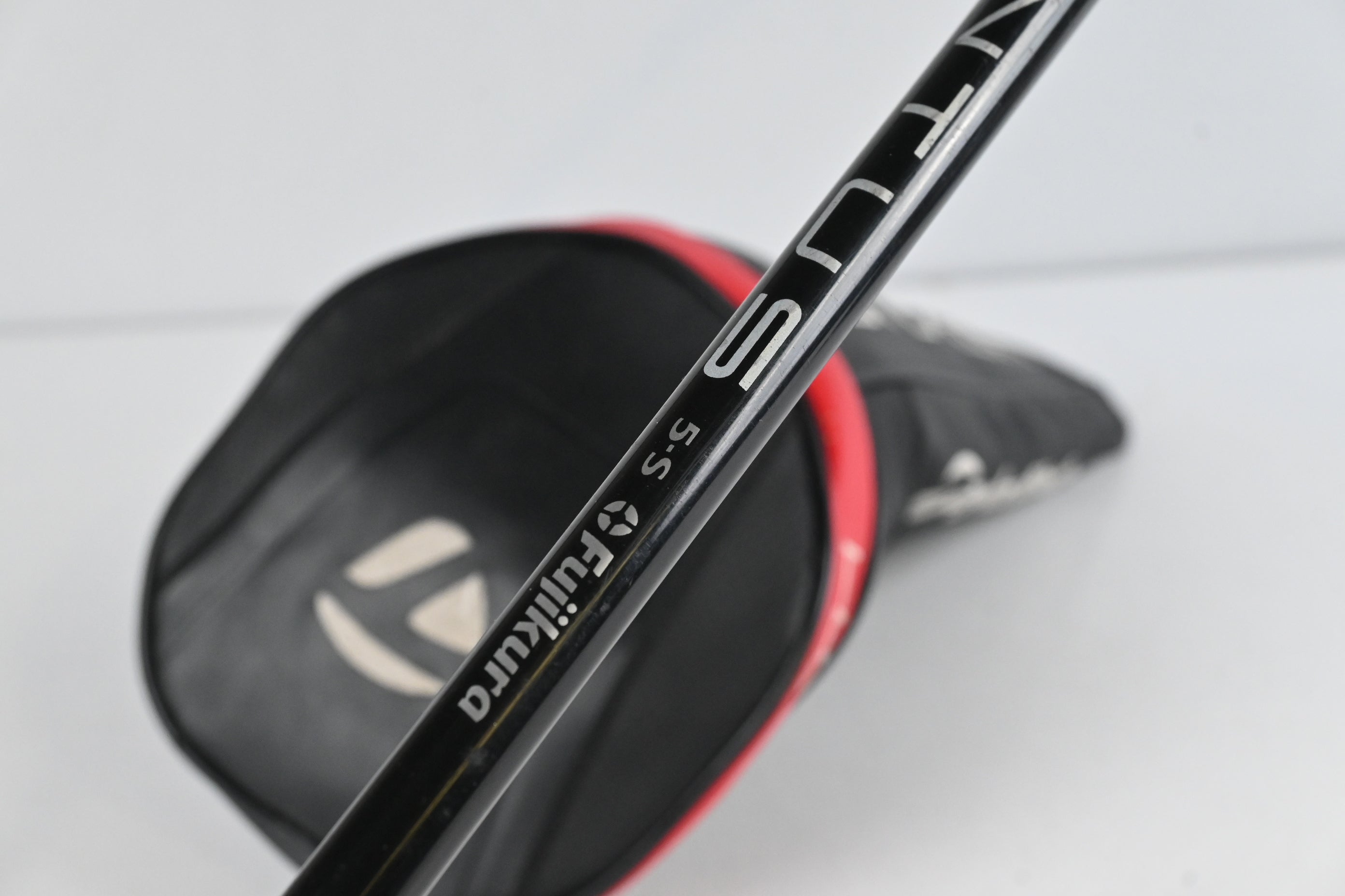 Taylormade Stealth Driver / 9 Degree / Stiff Flex Fujkura Ventus Red 5 Shaft