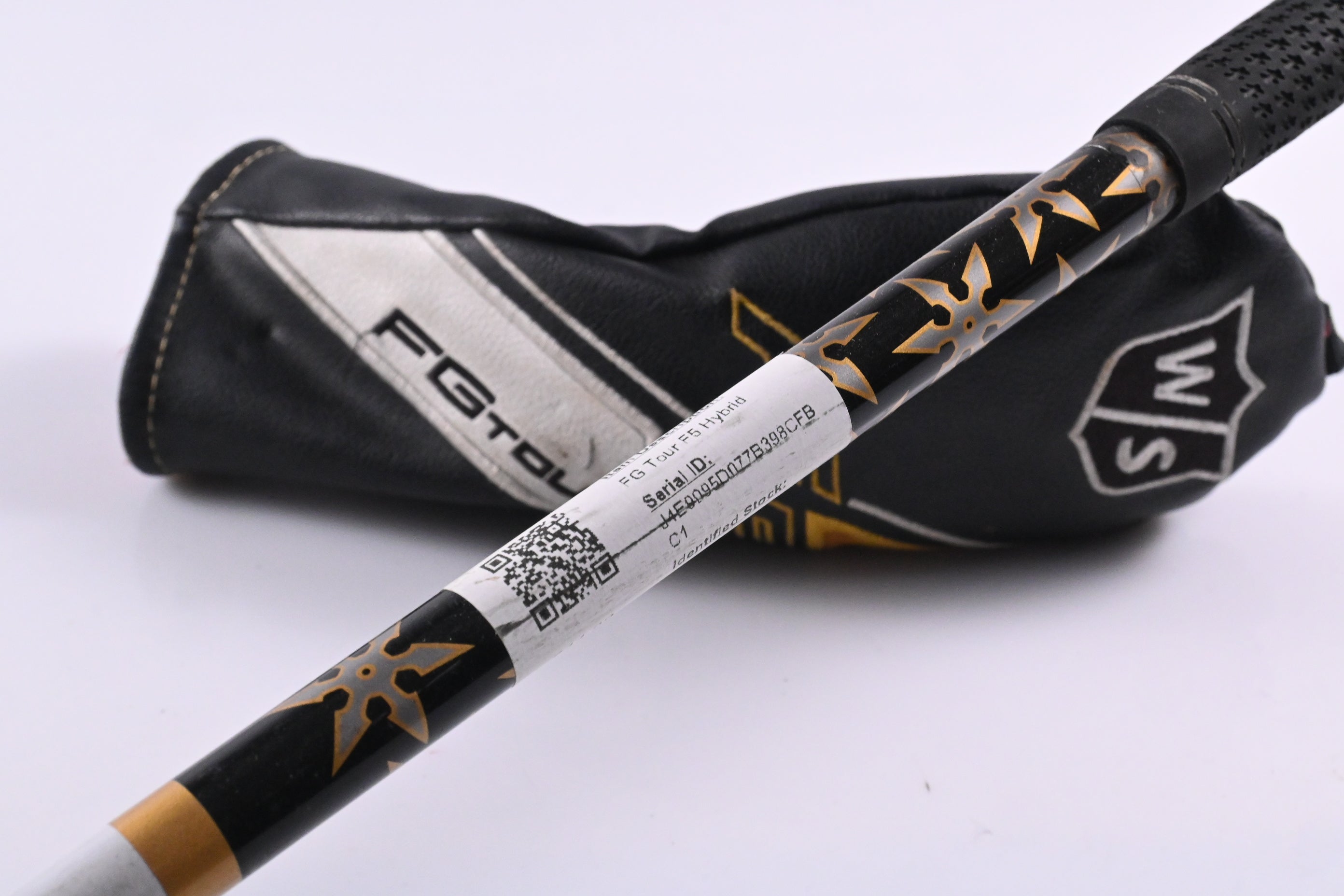 Wilson Staff FG Tour F5 #3 Hybrid / 20 Degree / Regular Flex Fubuki 80 Shaft