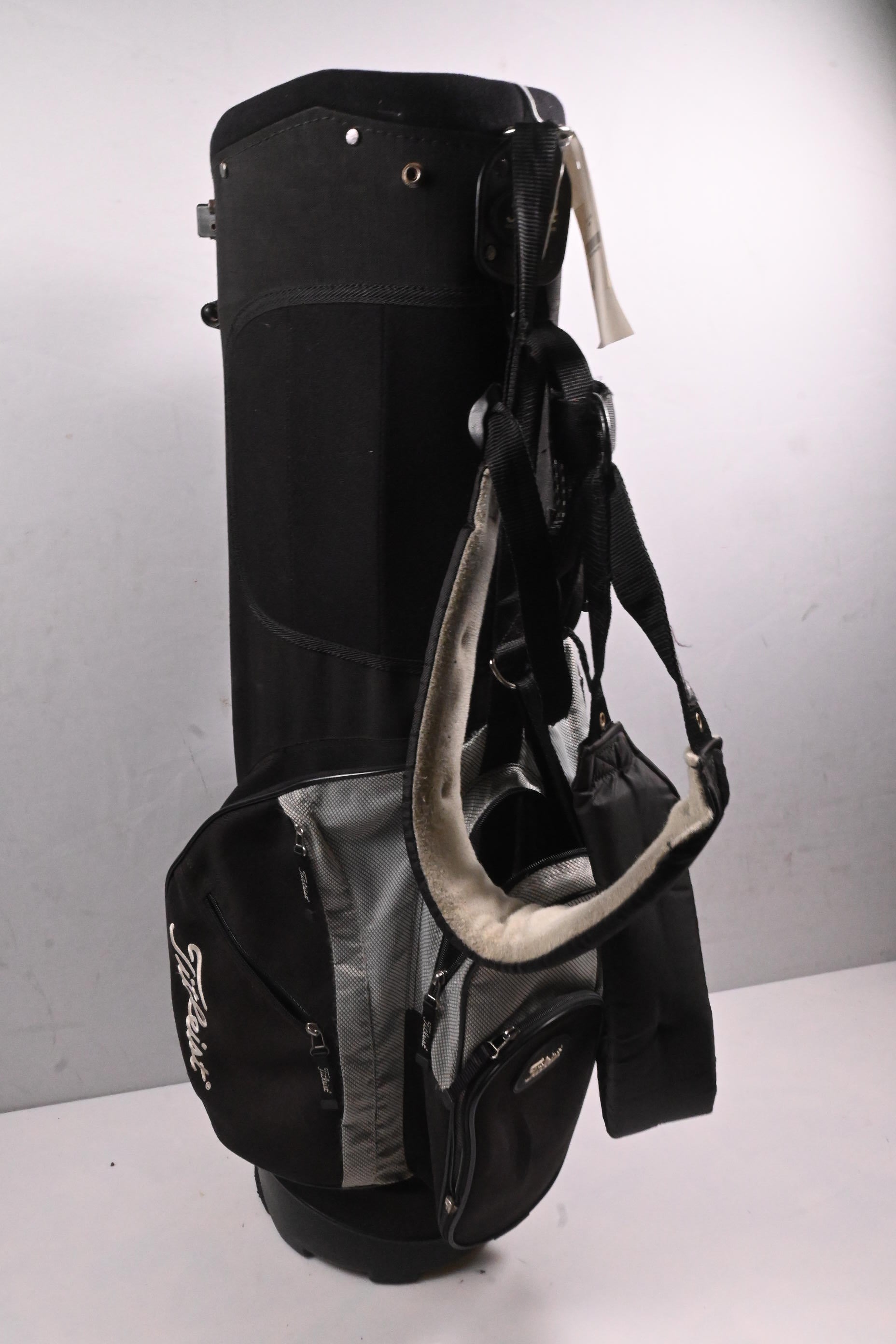 Titleist Stand Bag / 4-Way Divider / Black