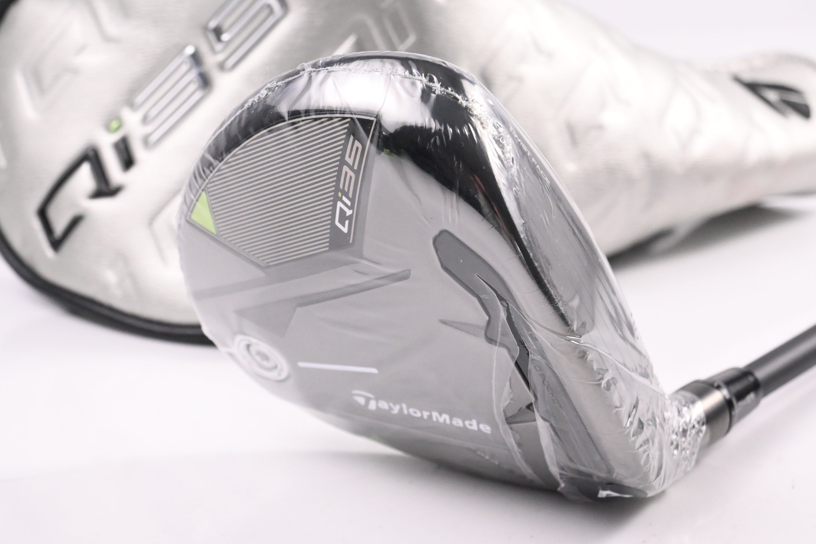 Taylormade Qi35 Max Lite #5 Wood / 18.5 Degree / Senior Flex Vanquish 4 Shaft