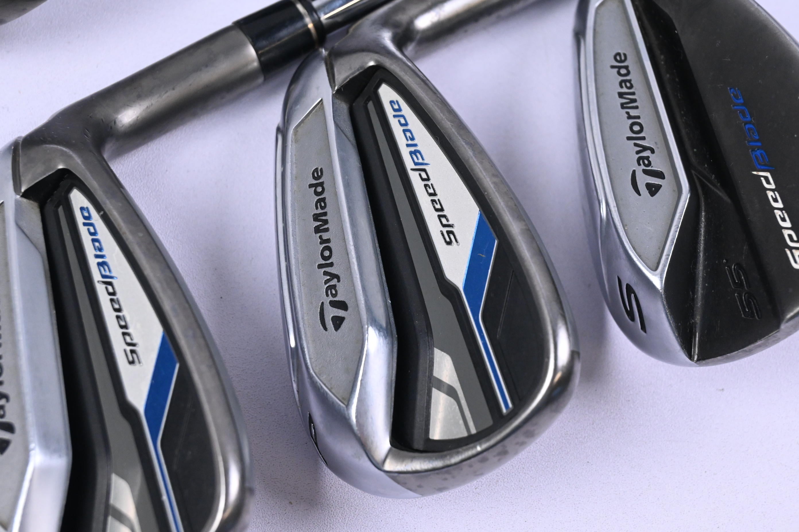 Taylormade Speedblade Irons / 6-PW+SW / Regular Flex Speedblade 85 Shafts
