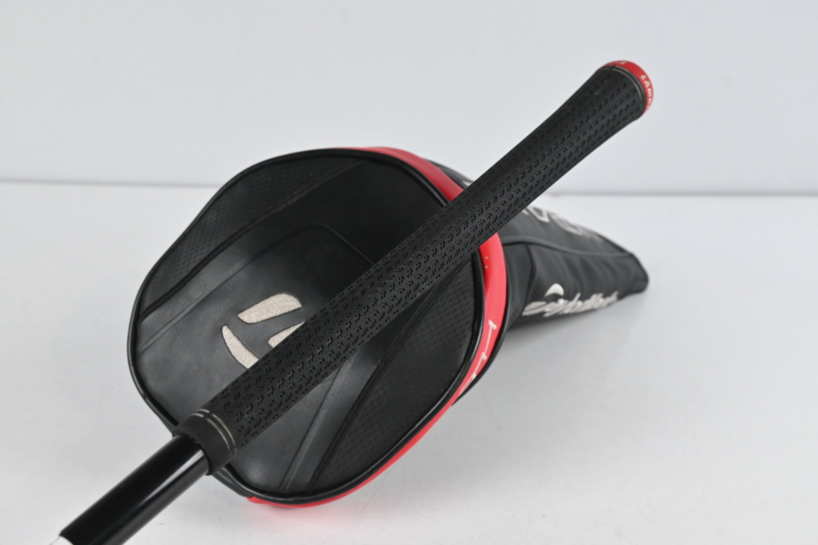 Taylormade Stealth Driver / 9 Degree / Stiff Flex Fujkura Ventus Red 5 Shaft