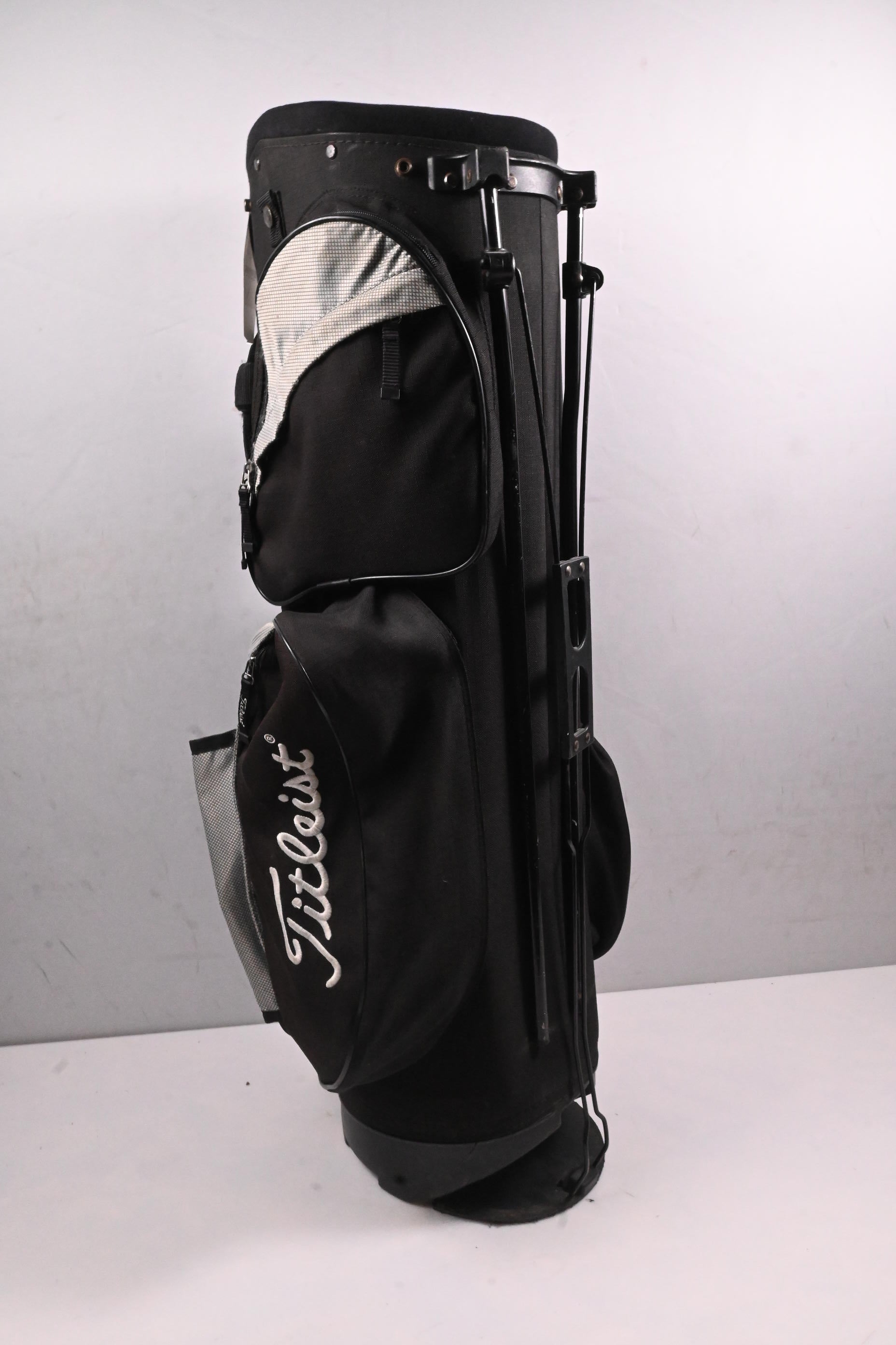 Titleist Stand Bag / 4-Way Divider / Black