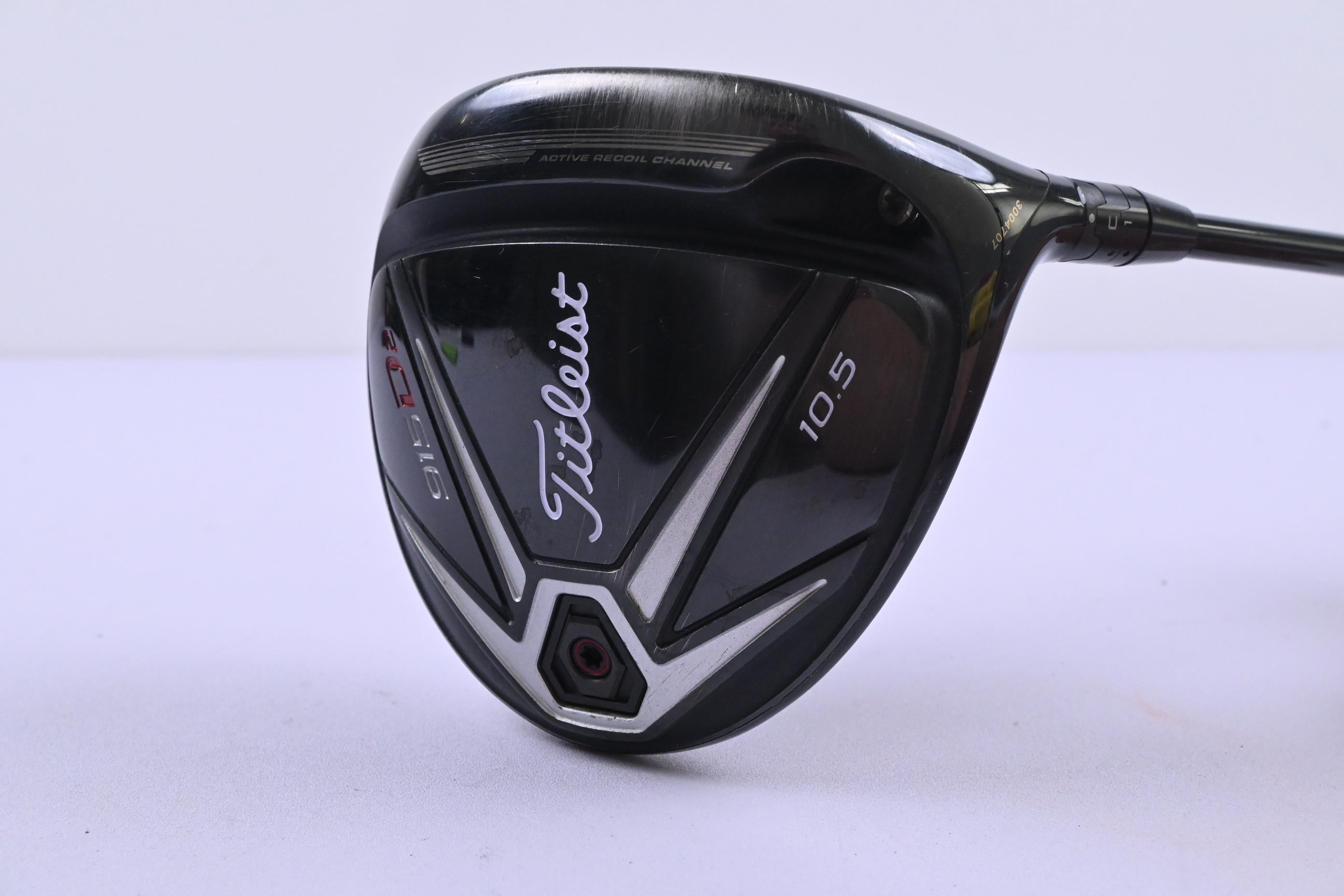 Titleist 915 D2 Driver / 10.5 Degree / Stiff Flex HZRDUS RDX Black Smoke 60