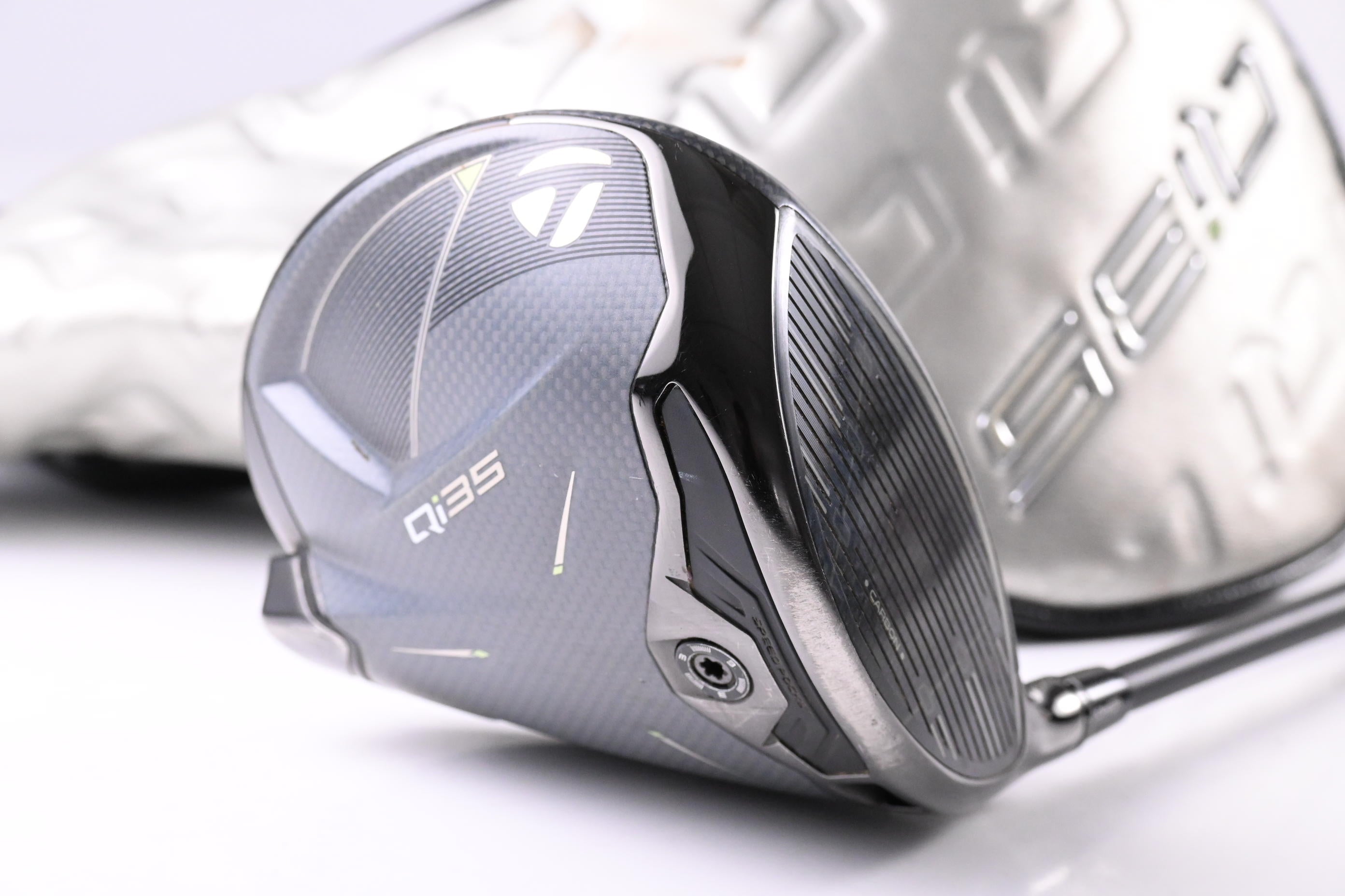 Taylormade Qi35 Driver / 10.5 Degree / Stiff Flex Fujikura Ventus Blue 5 Shaft