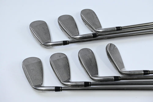 Wilson D200 Irons / 5-PW+SW / Regular Flex UST Elements Chrome 59 Shafts