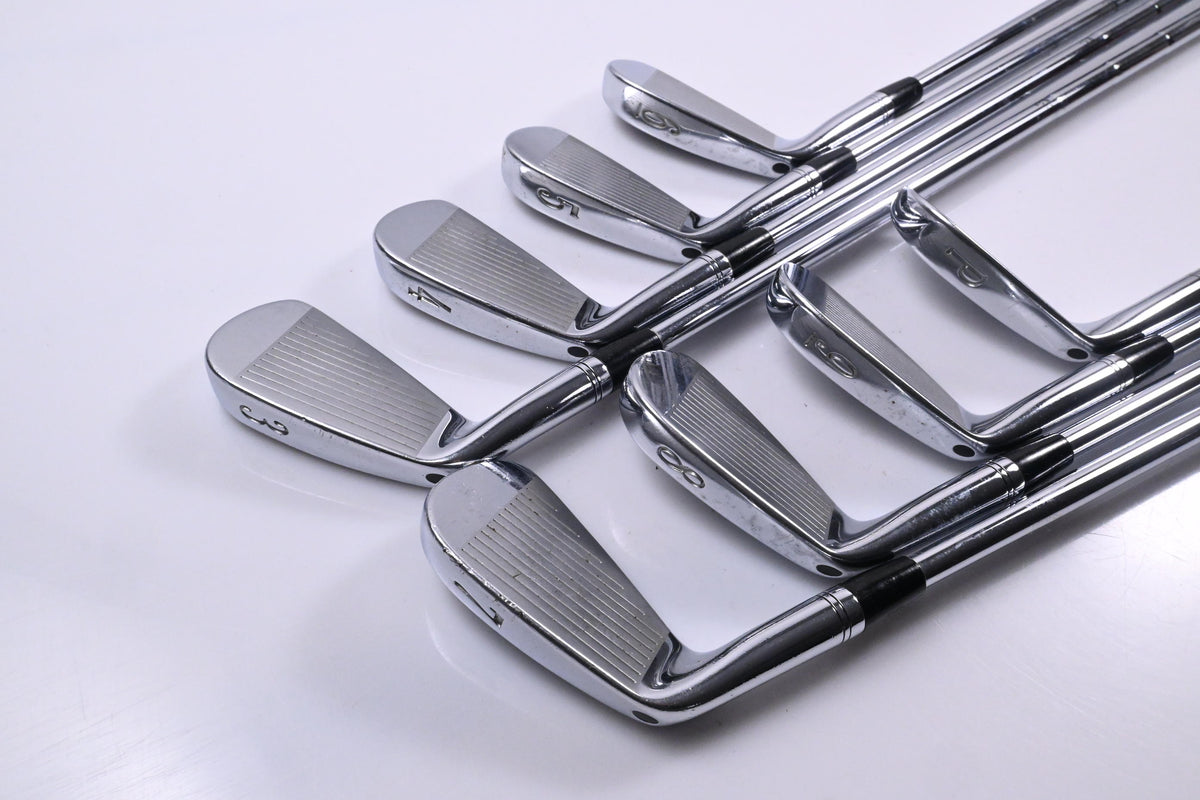 Titleist 735.CM Irons / 3-PW / Stiff Flex Dynamic Gold S300 Shafts