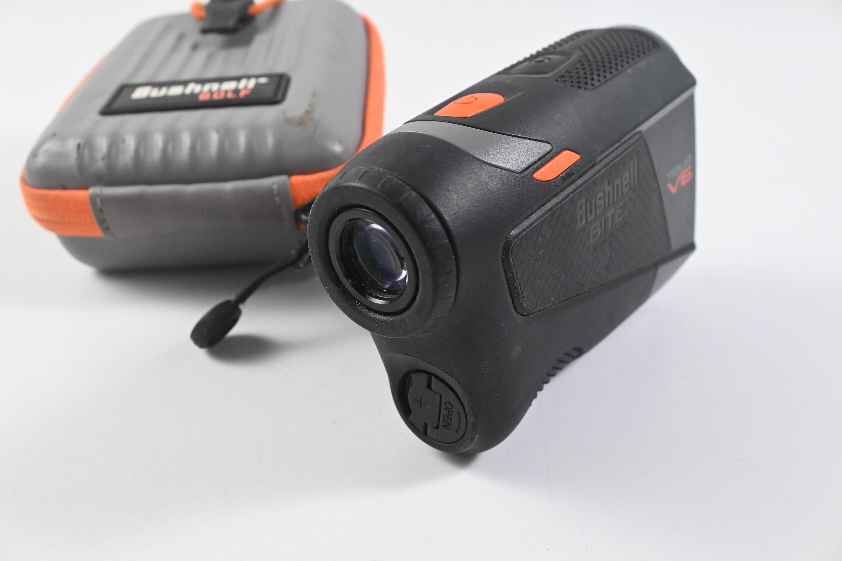 Bushnell Tour V6 / Rangefinder