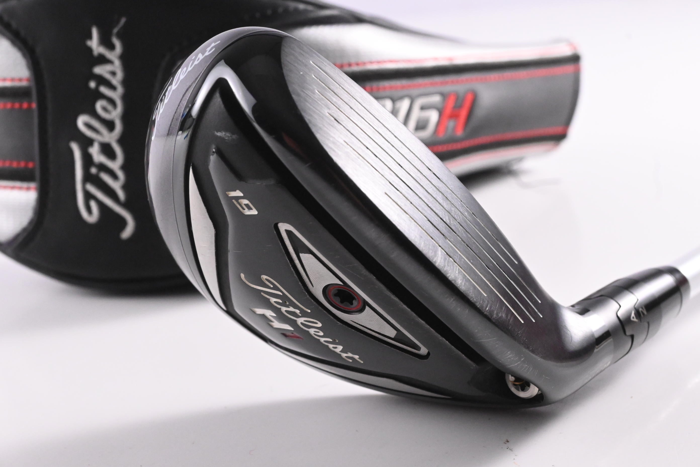 Titleist 816 H1 #3 Hybrid / 19 Degree / Stiff Flex Rogue Black 95 MSI 85 Shaft