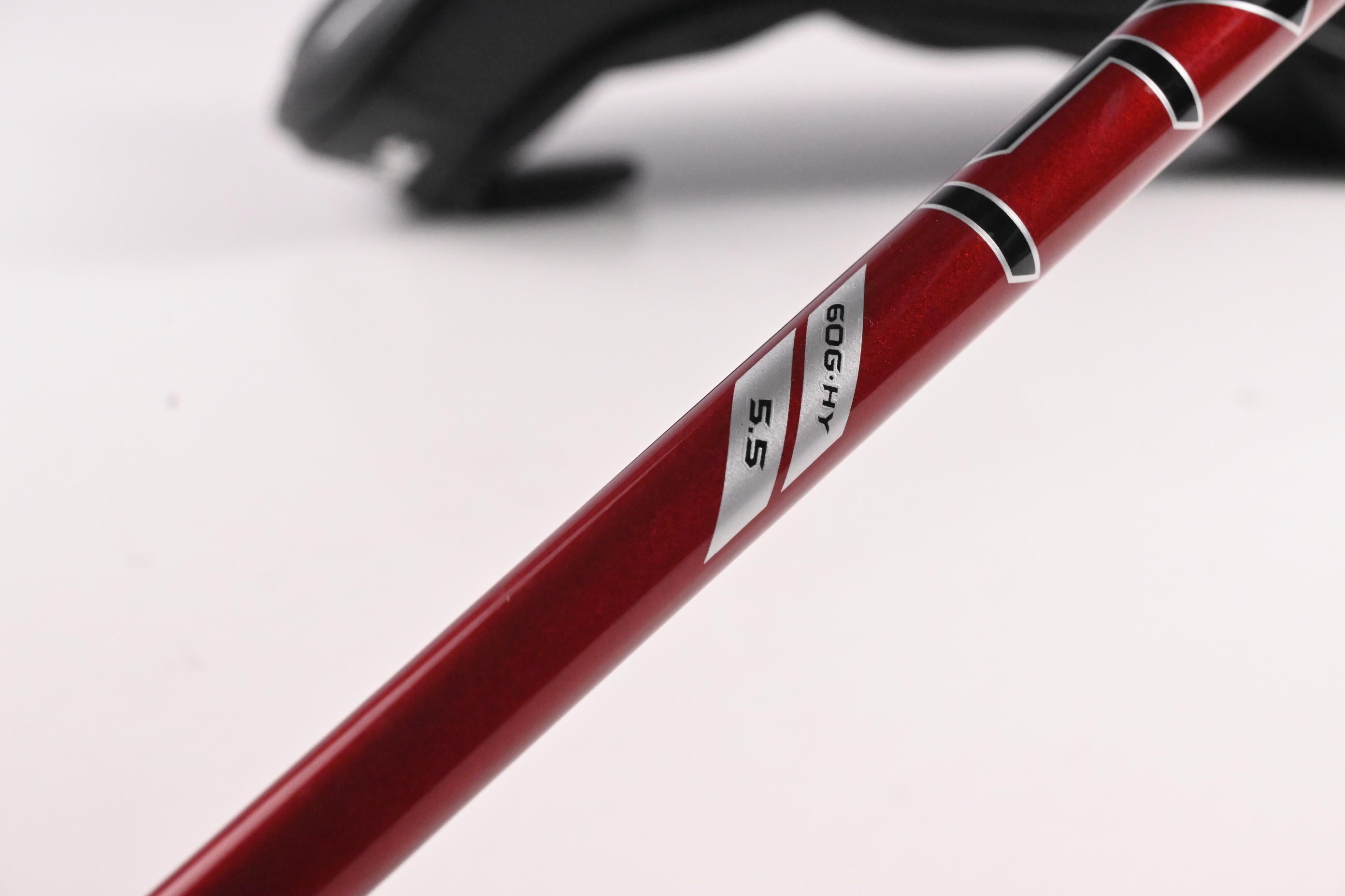 Titleist GT3 #4 Hybrid / 21 Degree / Regular Flex Project X Denali Red 60 Shaft