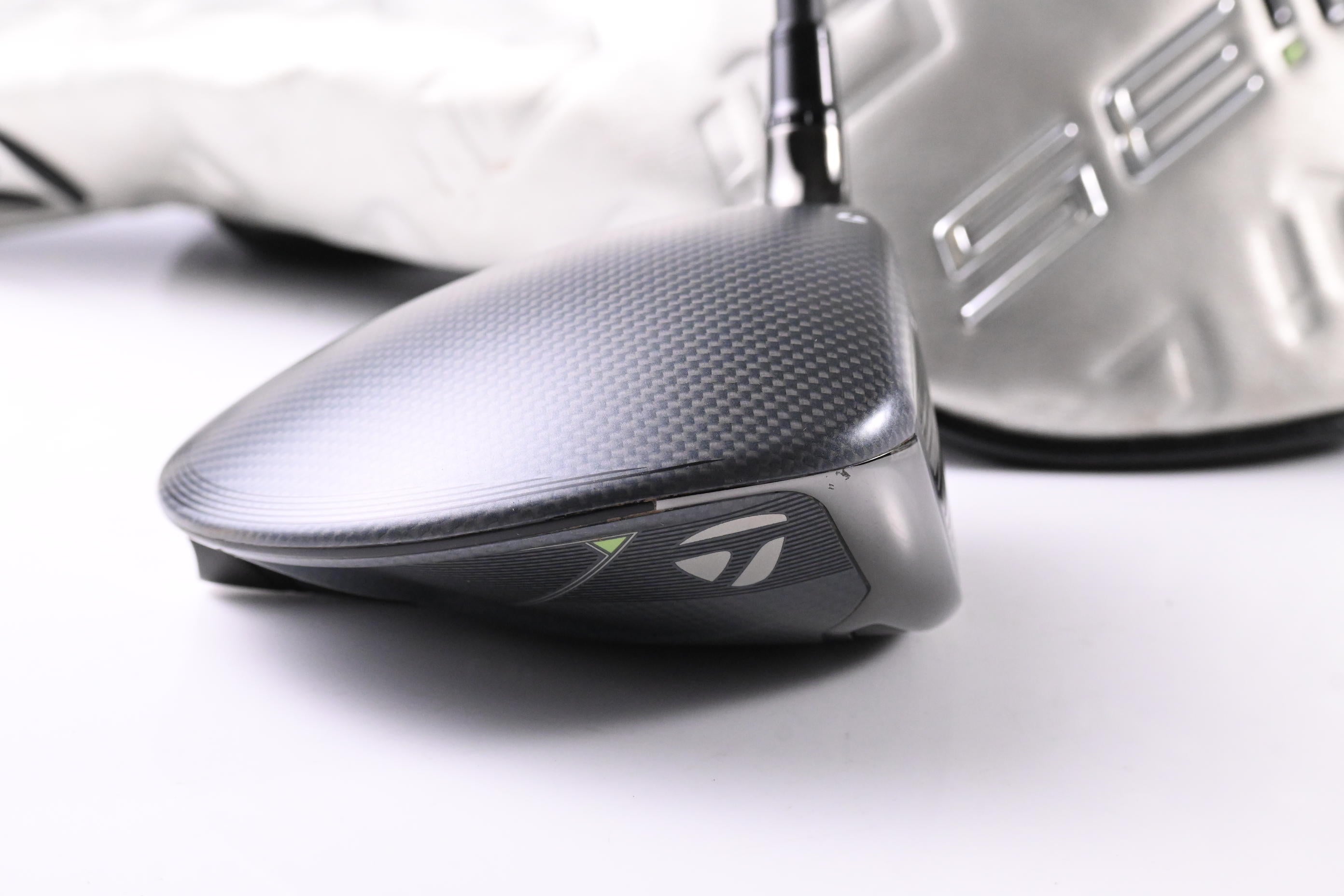 Taylormade Qi35 Driver / 10.5 Degree / Stiff Flex Fujikura Ventus Blue 5 Shaft