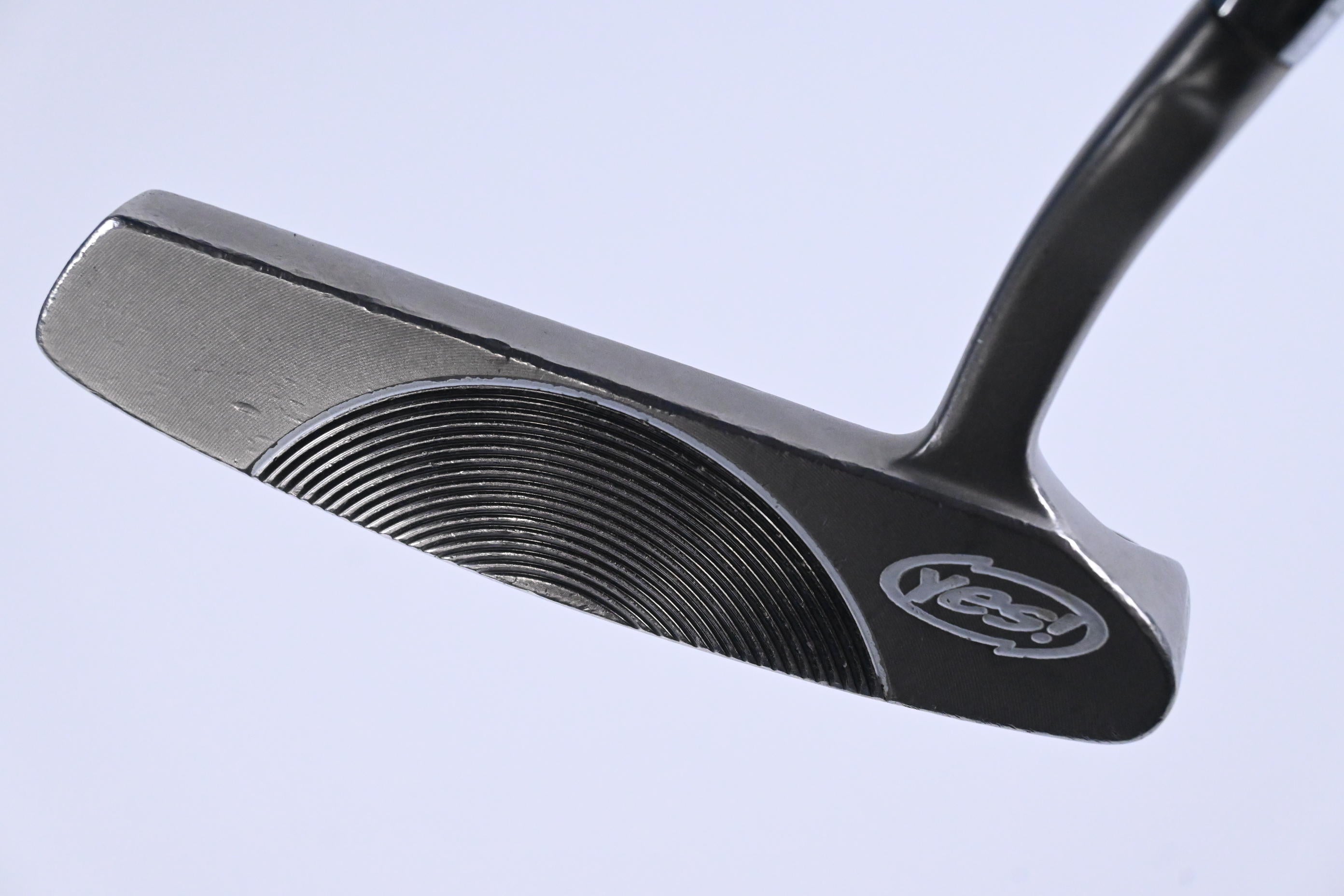 Yes! C-Groove Tracy II Putter / 33 Inch