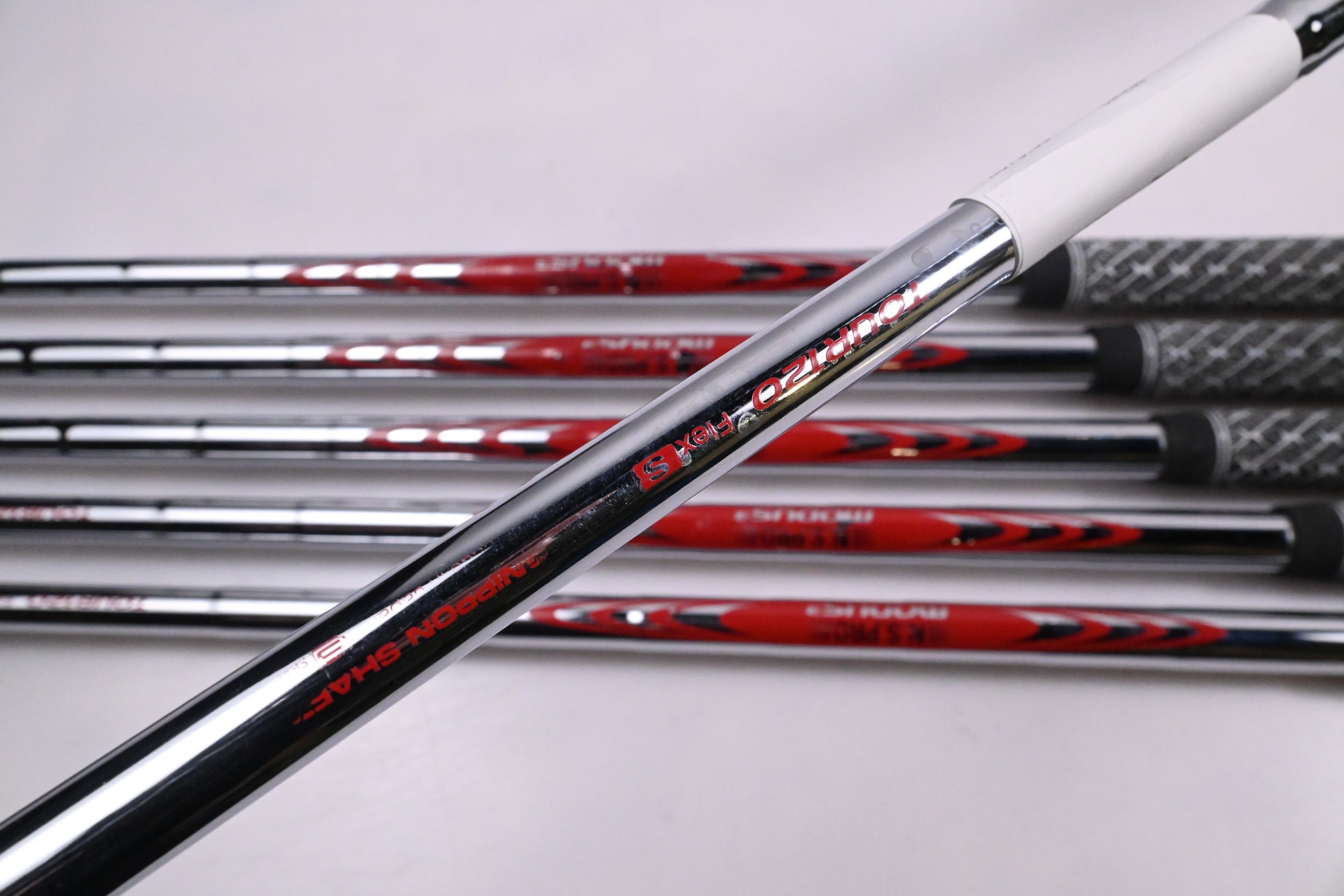 Taylormade P.7CB Irons / 4-9i / Stiff Flex N.S.Pro Modus³ Tour 120 Shafts