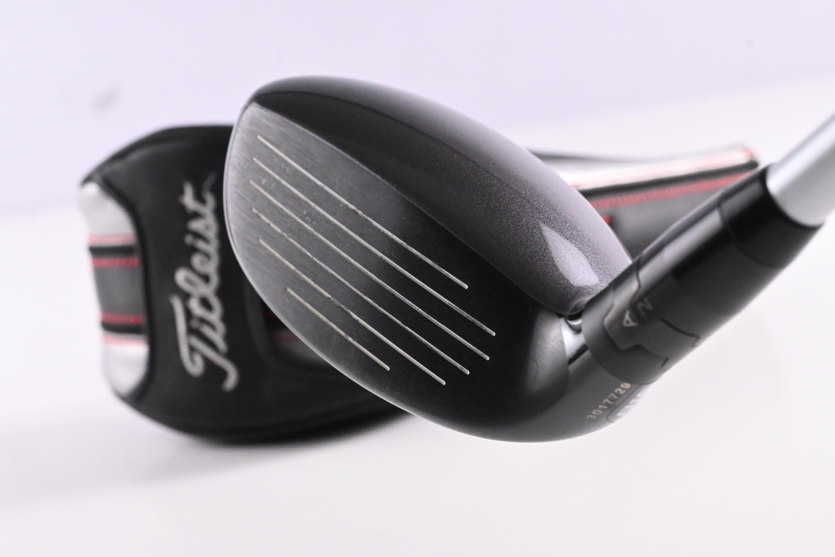 Titleist 816 H1 #3 Hybrid / 19 Degree / Stiff Flex Rogue Black 95 MSI 85 Shaft