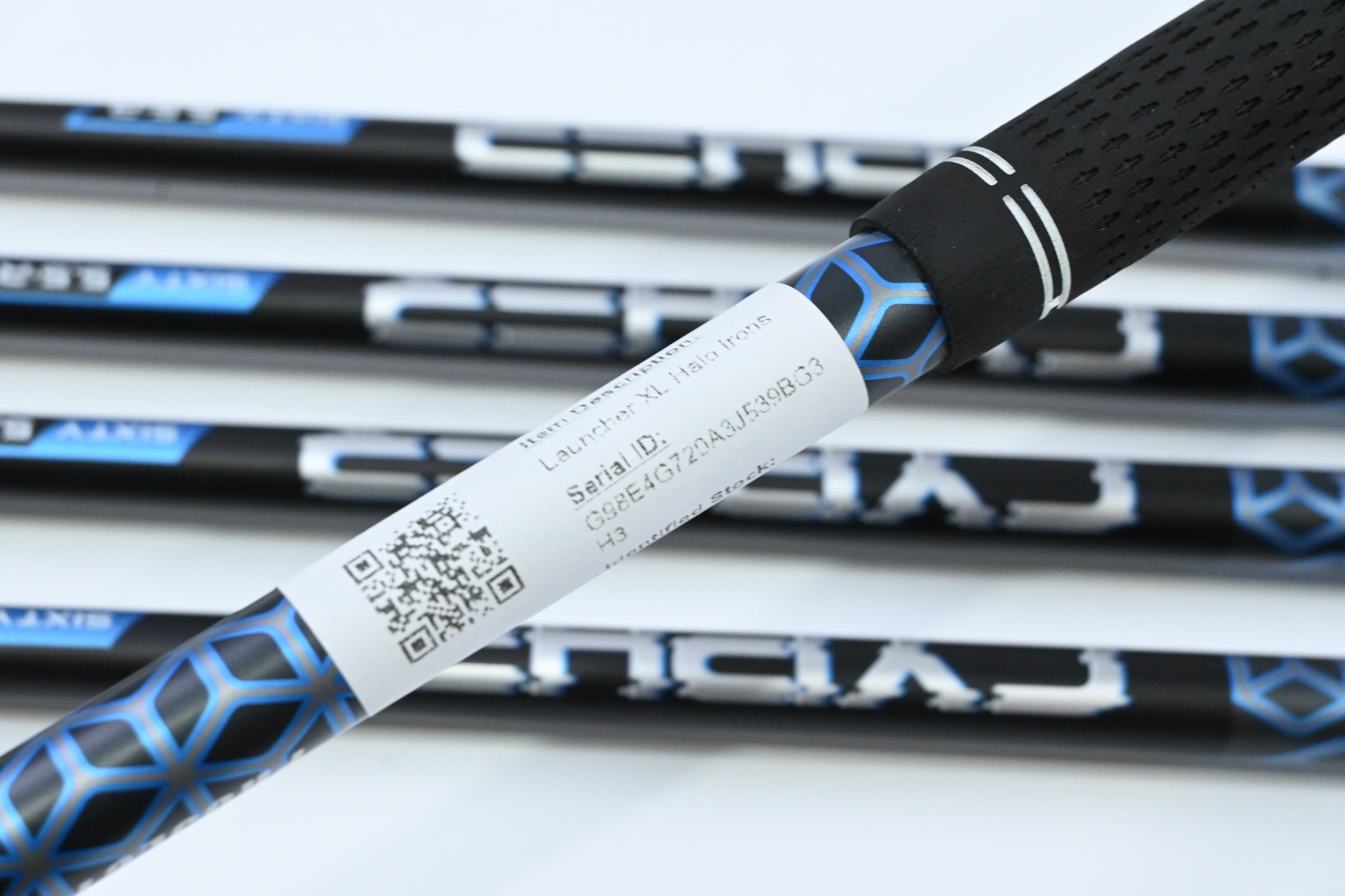 Left Hand Cleveland Launcher XL Halo Irons / 7-PW+GW / Regular Flex Cypher 60