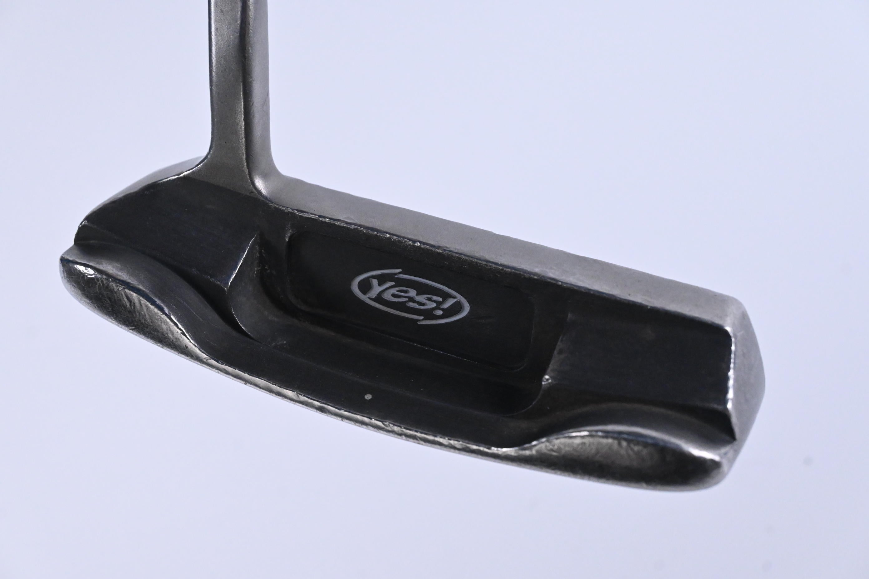 Yes! C-Groove Tracy II Putter / 33 Inch