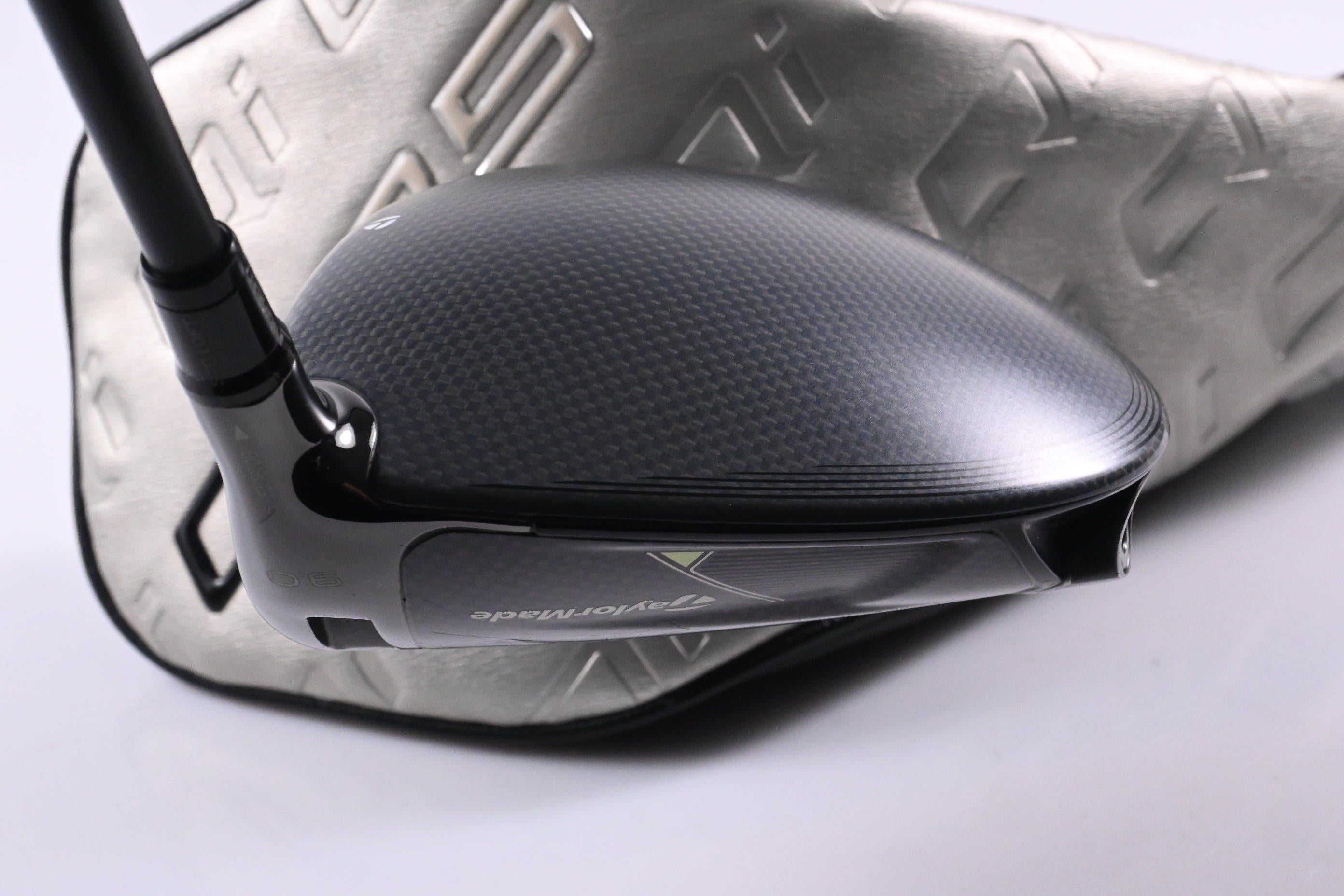 Taylormade Qi35 Driver / 9.0 Degree / Stiff Flex Fujikura Ventus Blue 5