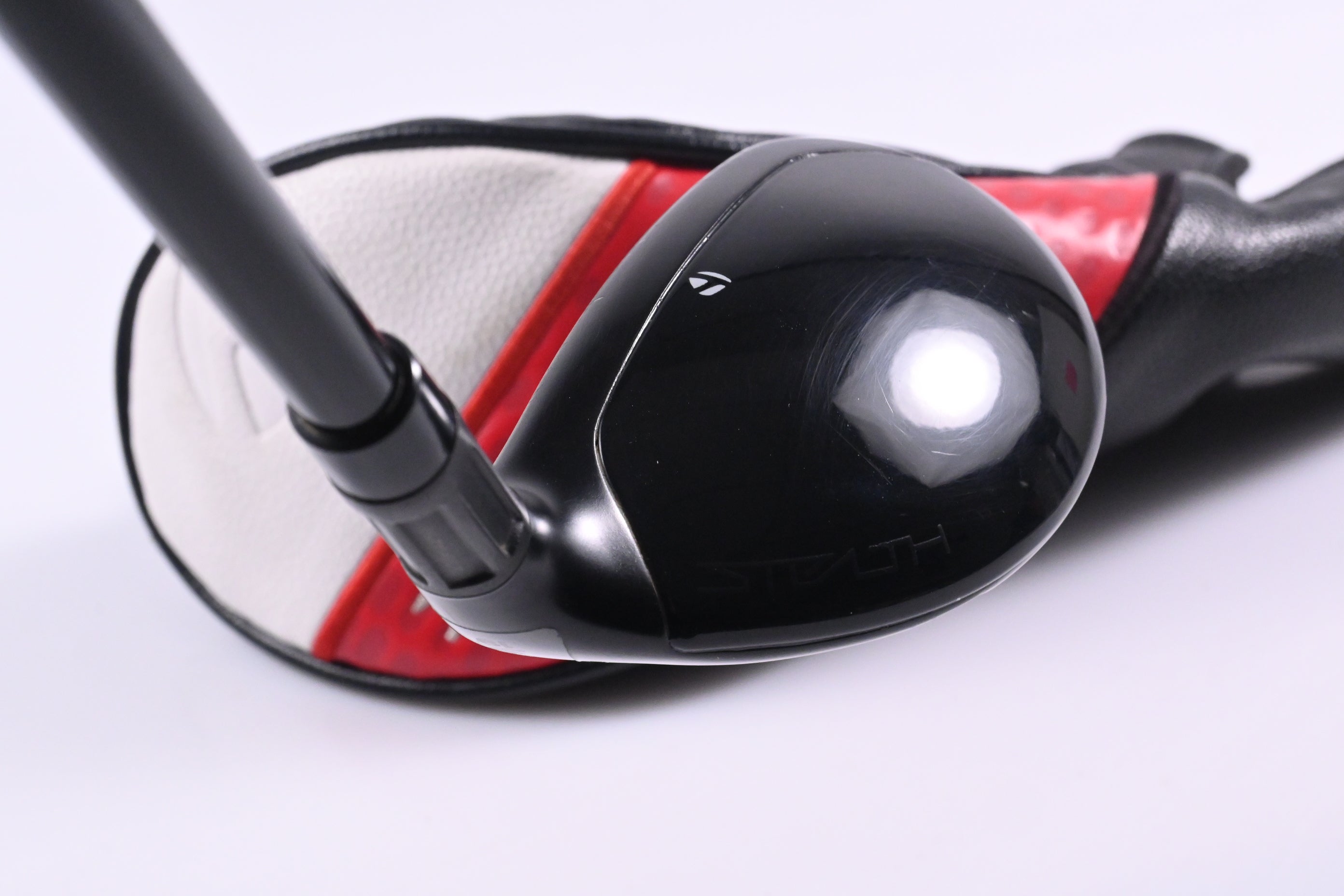 Taylormade Stealth 2 #3 Hybrid / 19 Degree / Regular Flex Fujikura Ventus TR Red