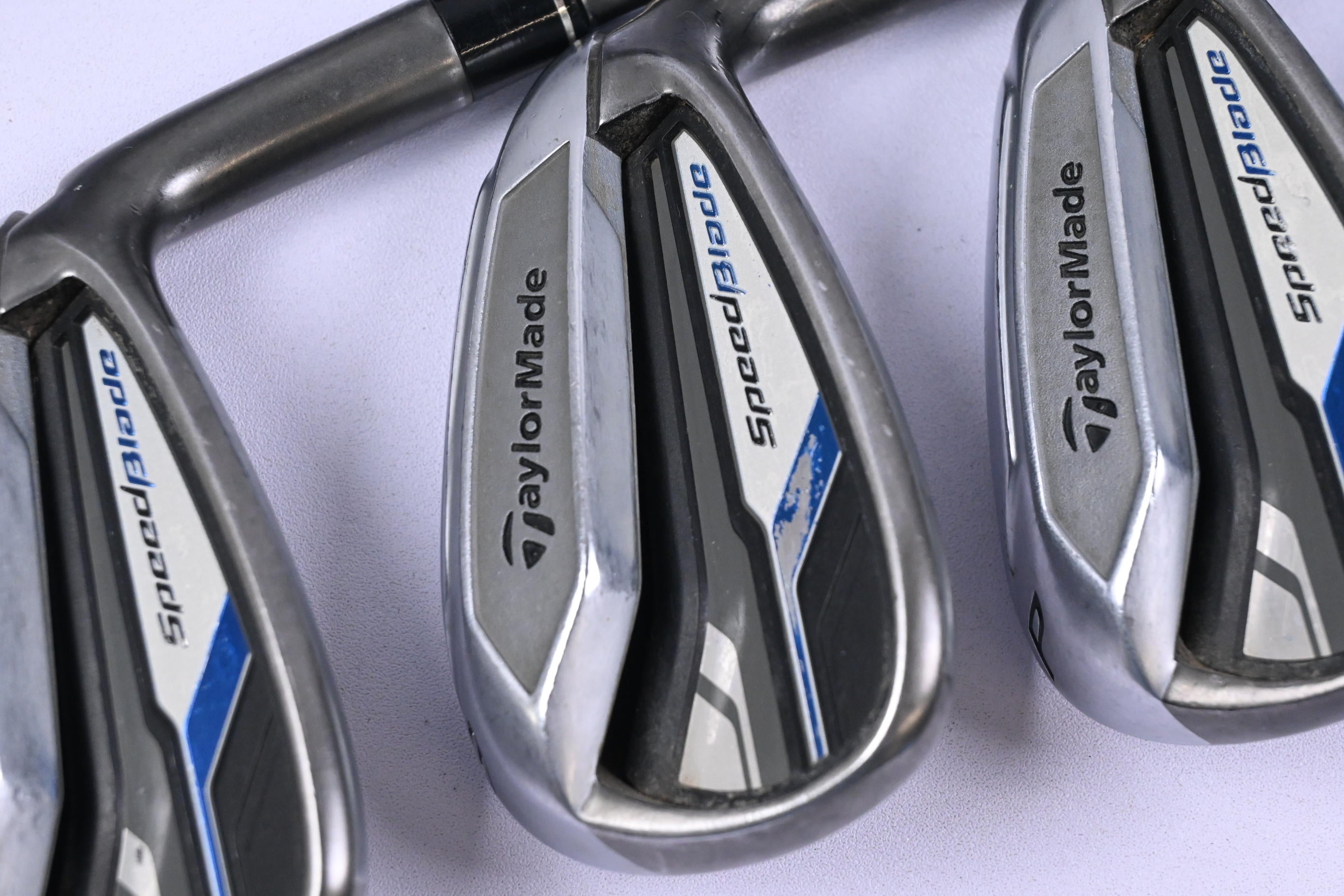 Taylormade Speedblade Irons / 4-PW+SW / Stiff Flex Speedblade 85 Shafts