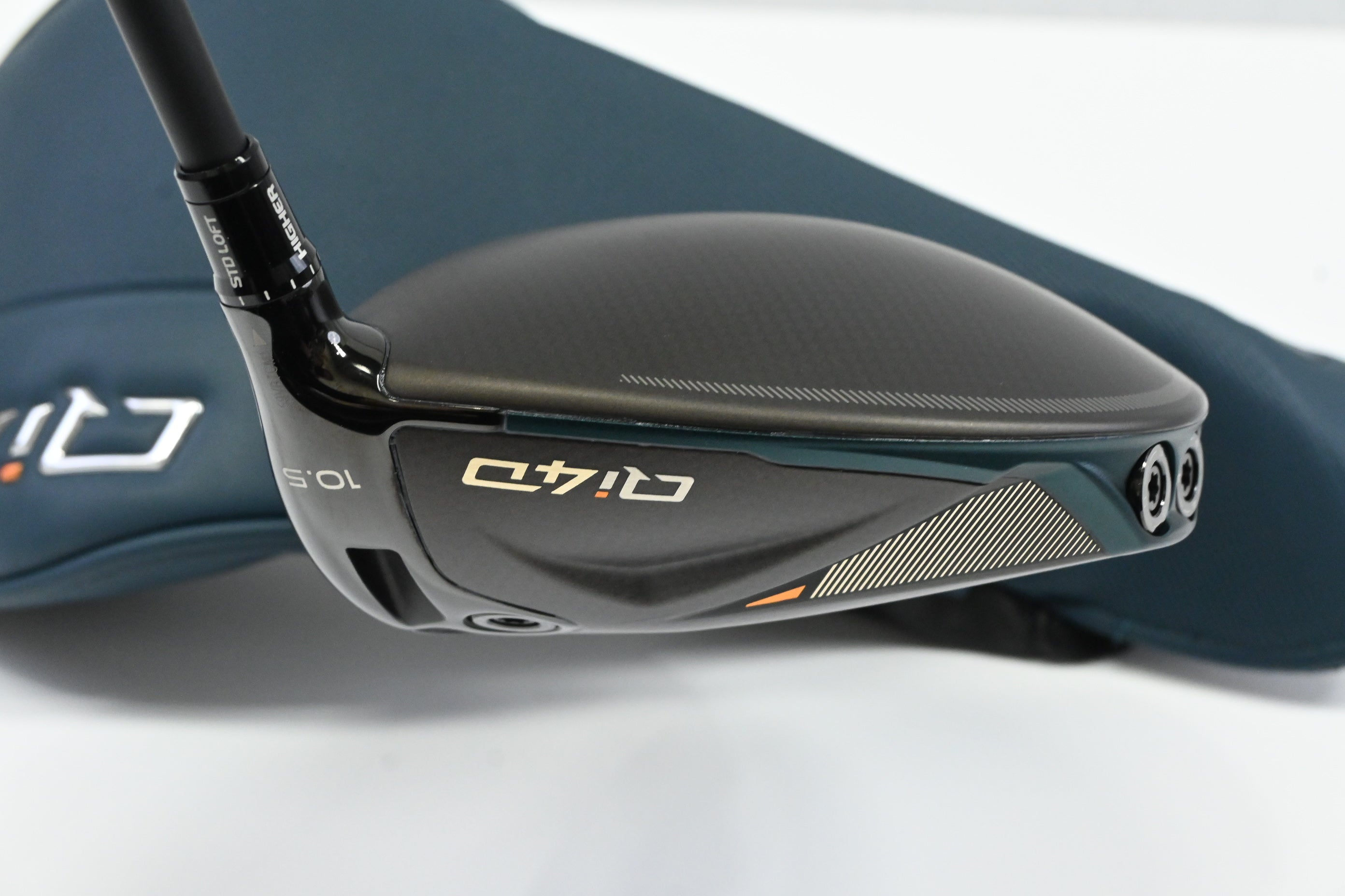 Taylormade Qi4D Driver / 10.5 Degree / Regular Flex Reax Blue 50 Shaft