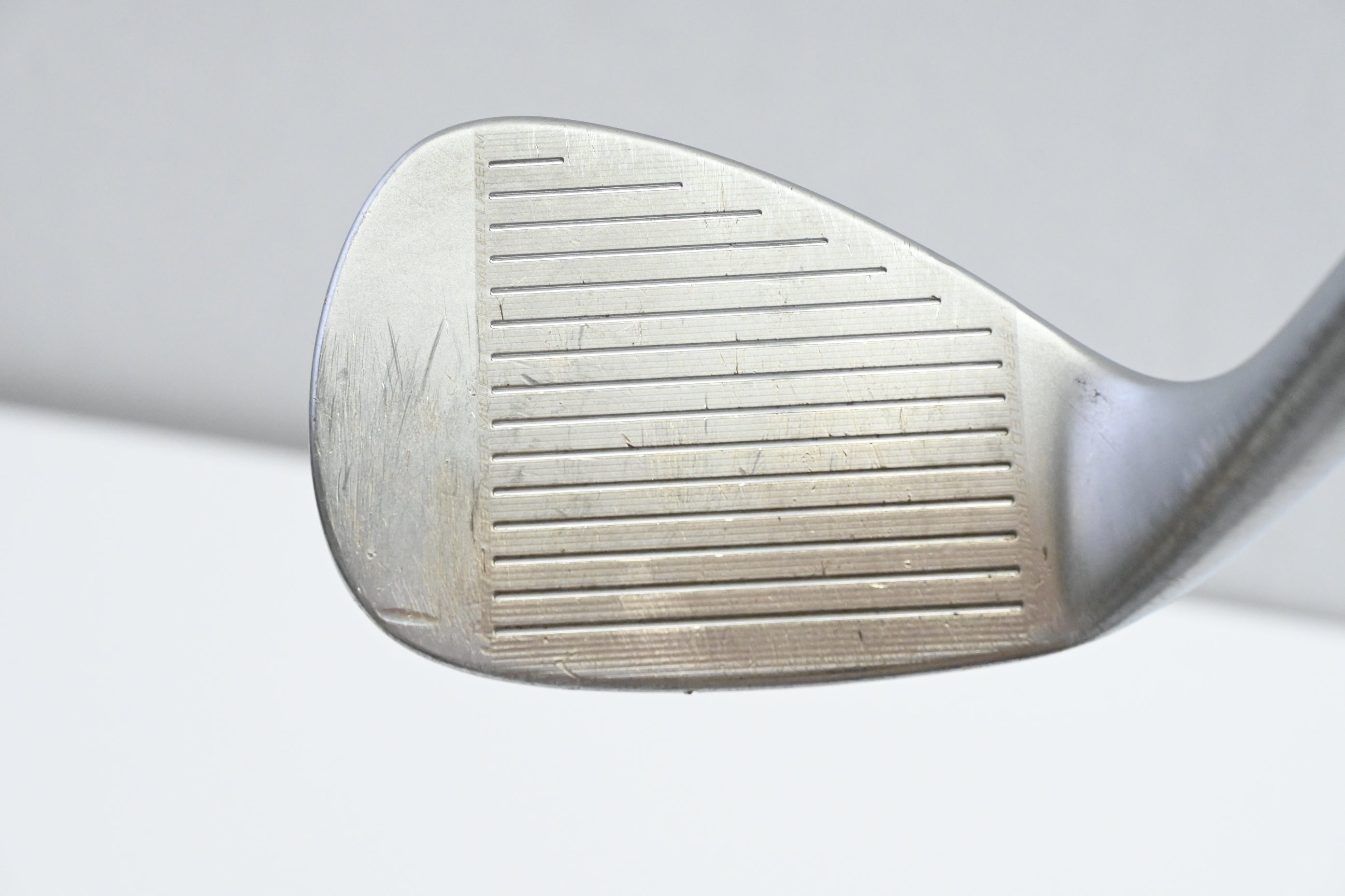 Cleveland 588 Precision Forged Lob Wedge / 64 Degree / Regular Flex Action Lite
