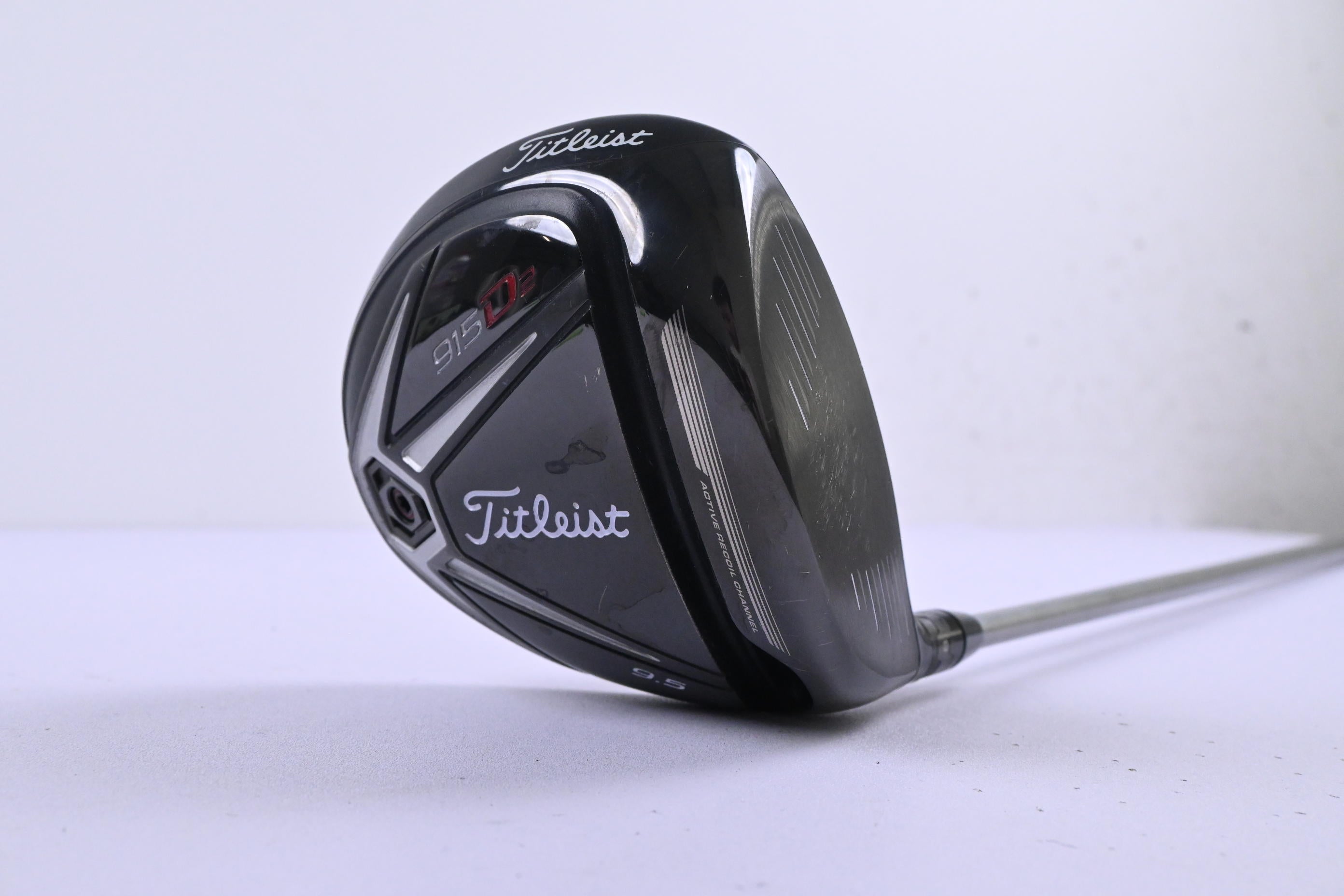 Titleist 915 D2 Driver / 9.5 Degree / Stiff Flex Diamana S+ 60 Shaft