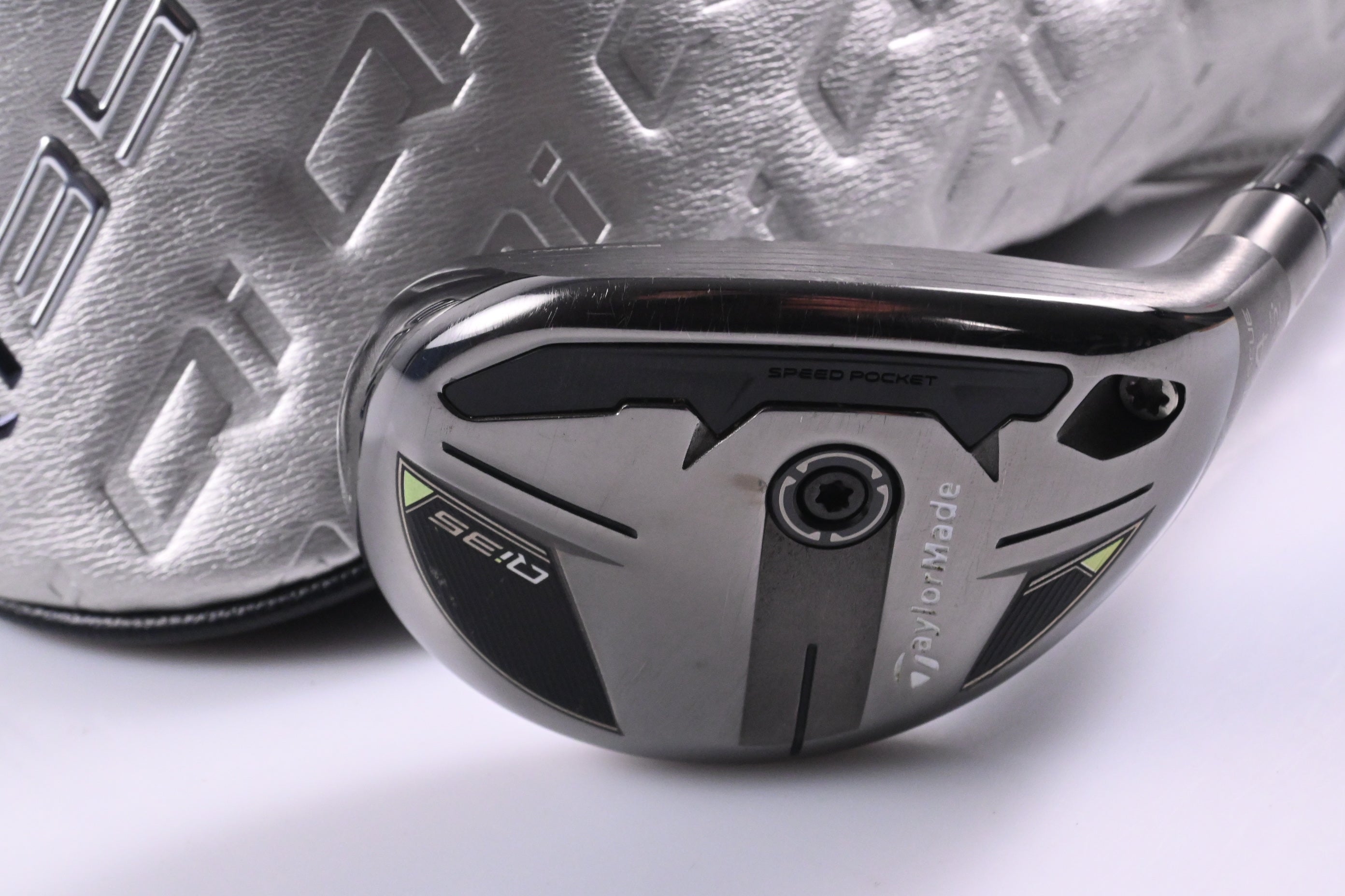 Taylormade Qi35 #4 Hybrid / 22 Degree / Regular Flex Fujikura Ventus Blue 6
