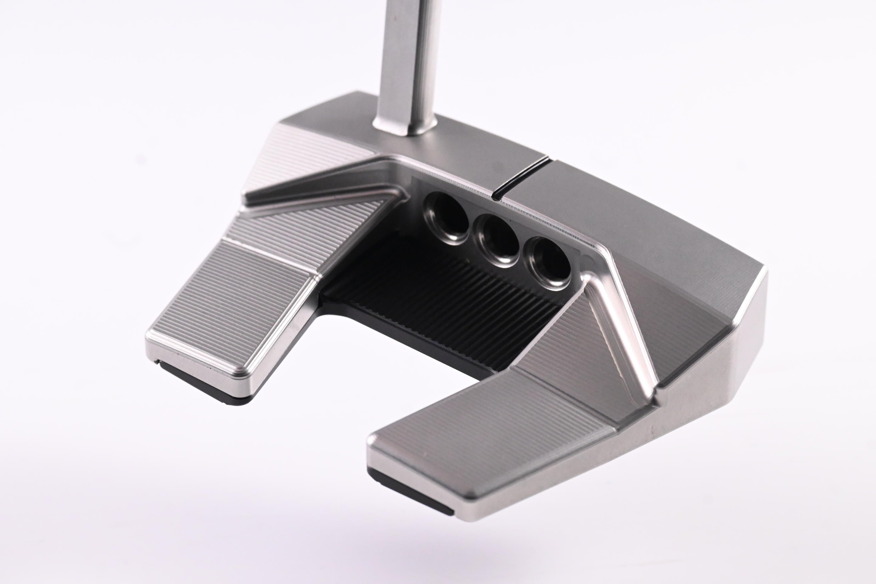 Scotty Cameron Phantom 5.5 2026 Putter / 34 Inch