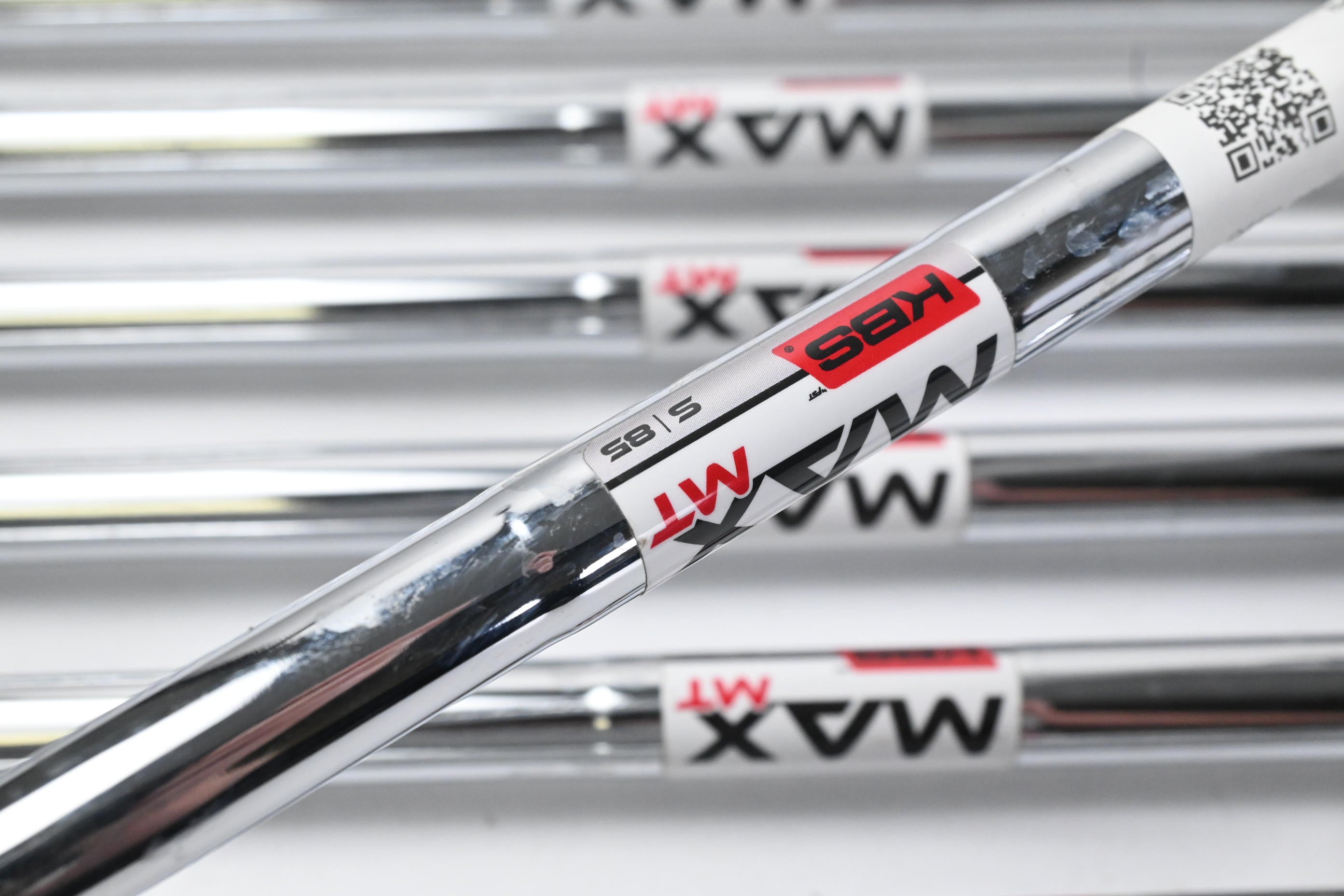 Taylormade SIM2 Max Irons / 5-PW+SW / Stiff Flex KBS MAX MT 85 Shafts
