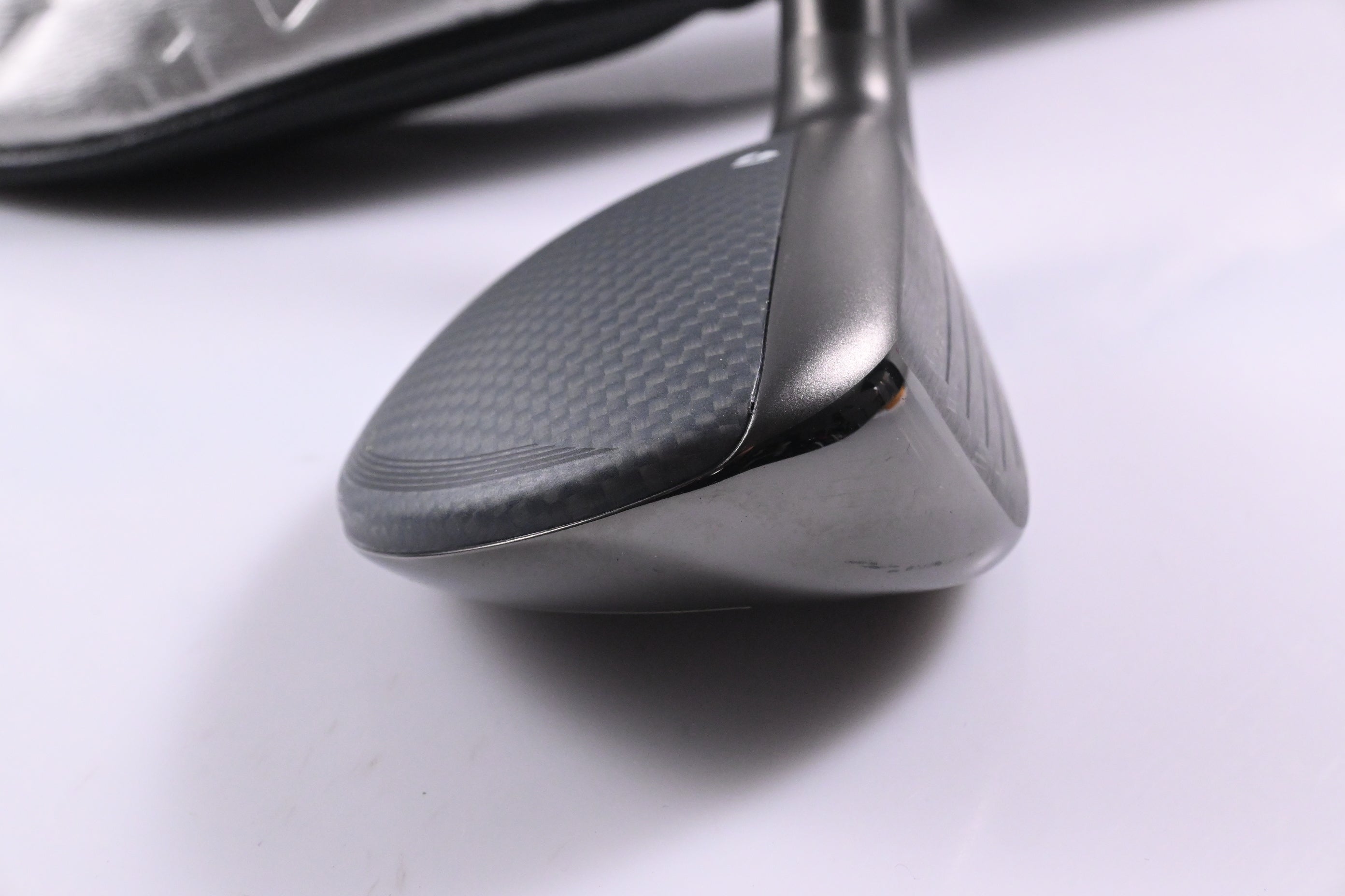 Taylormade Qi35 #4 Hybrid / 22 Degree / Regular Flex Fujikura Ventus Blue 6
