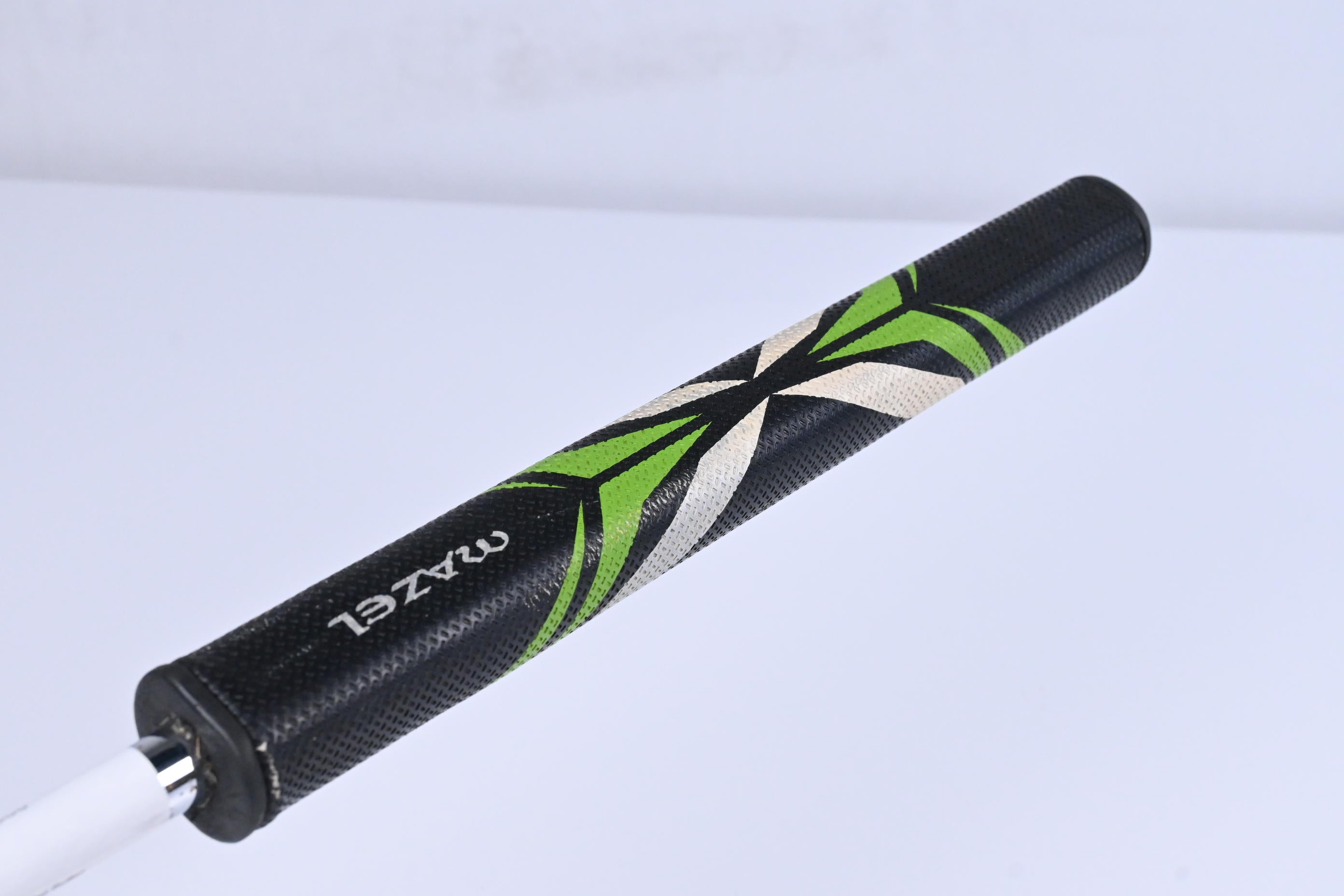 Odyssey White Hot 2-Ball Putter / 35 Inch