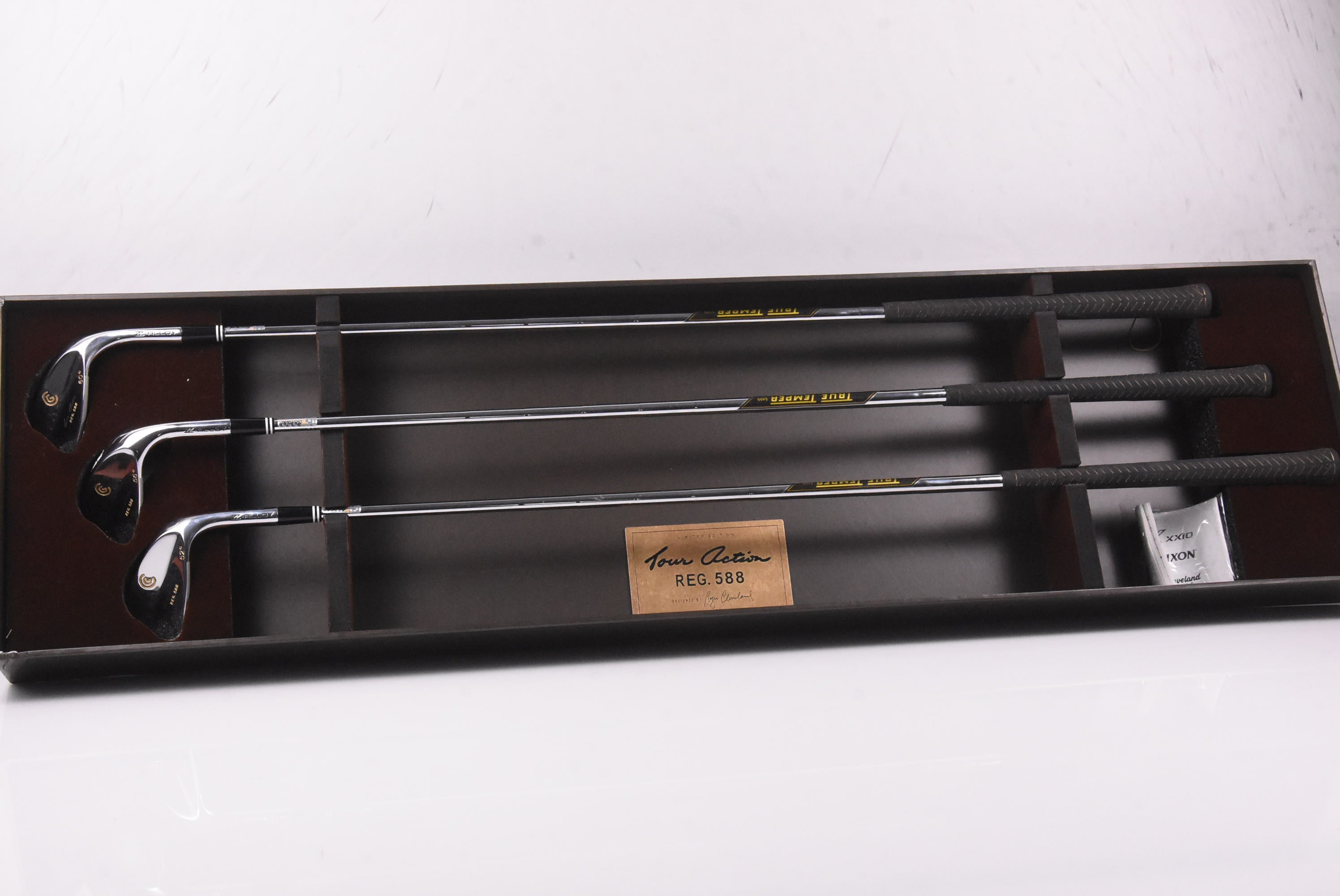 Cleveland Tour Action REG.588 Limited Edition Wedge Set / Stiff Flex DG S400