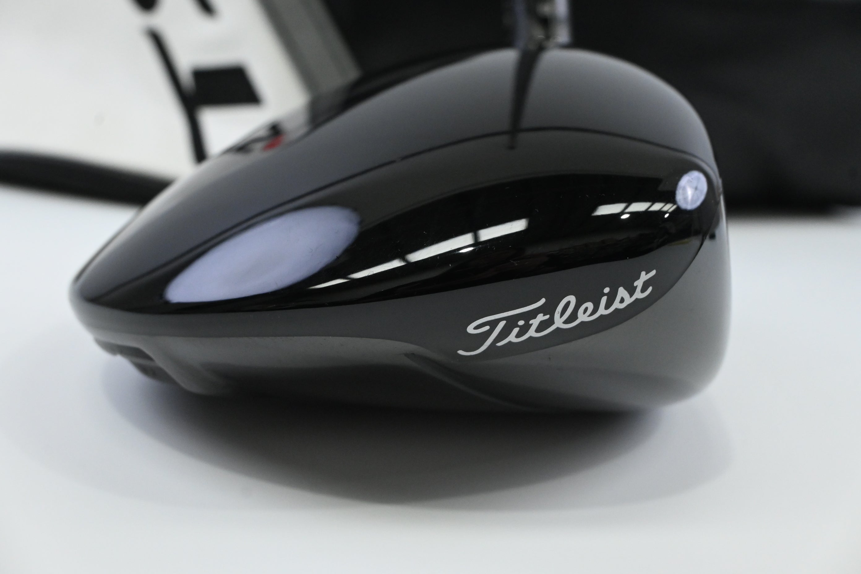 Titleist TSR3 Driver / 9 Degree / Regular Flex HZRDUS Gen4 Red CB 50 Shaft