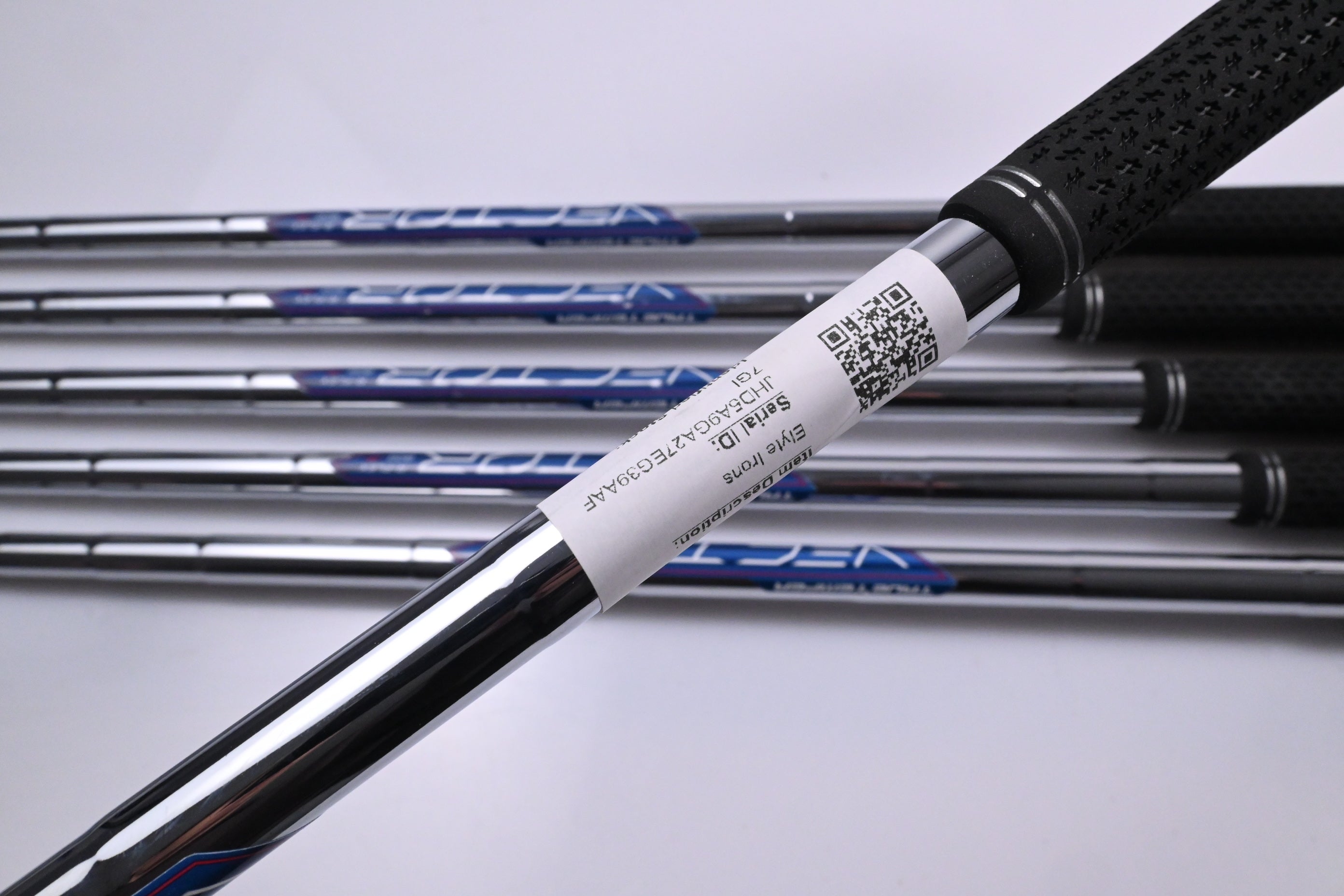 Left Hand Callaway Elyte Irons / 5-PW / Regular Flex Vector 80 Shafts