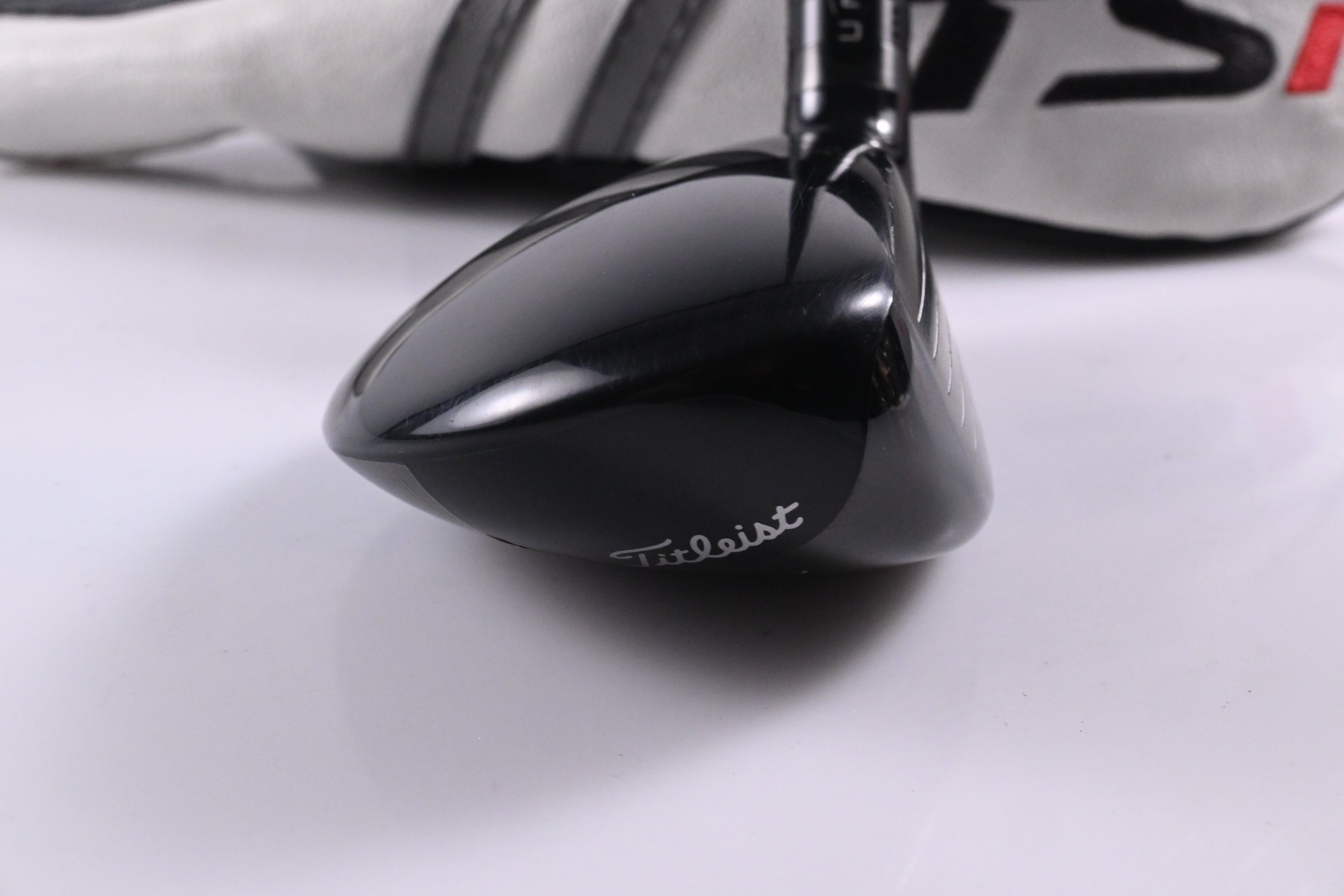 Titleist TSi2 #3 Hybrid / 18 Degree / Stiff Flex Kuro Kage Black 55 Shaft